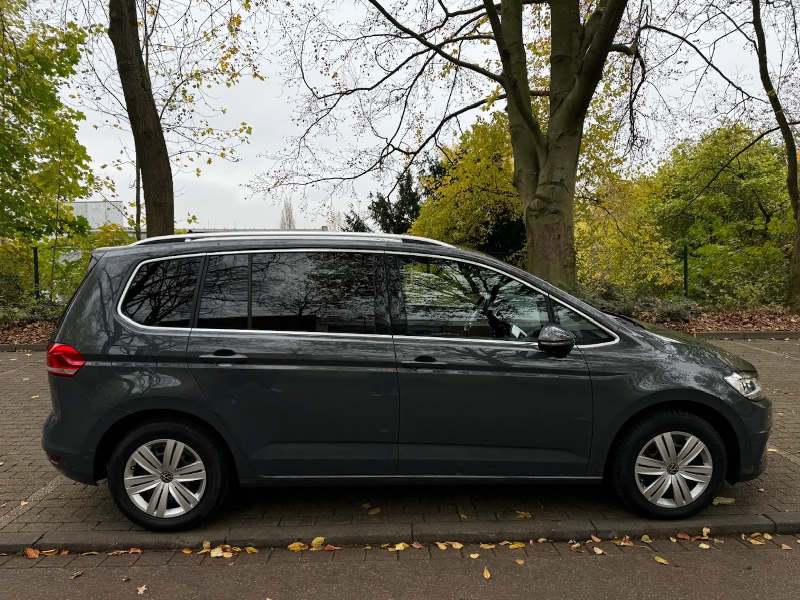 Volkswagen - Touran