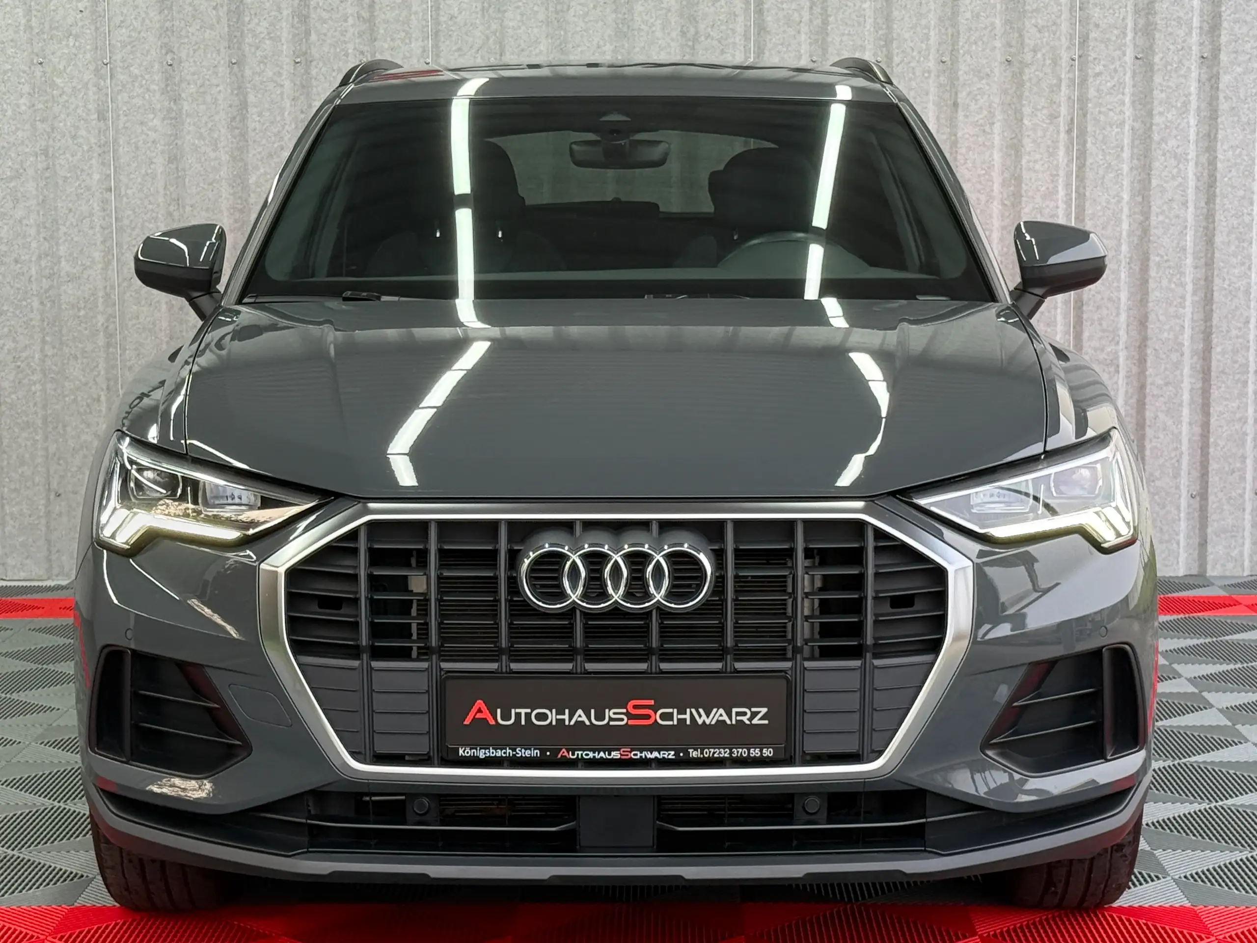 Audi - Q3