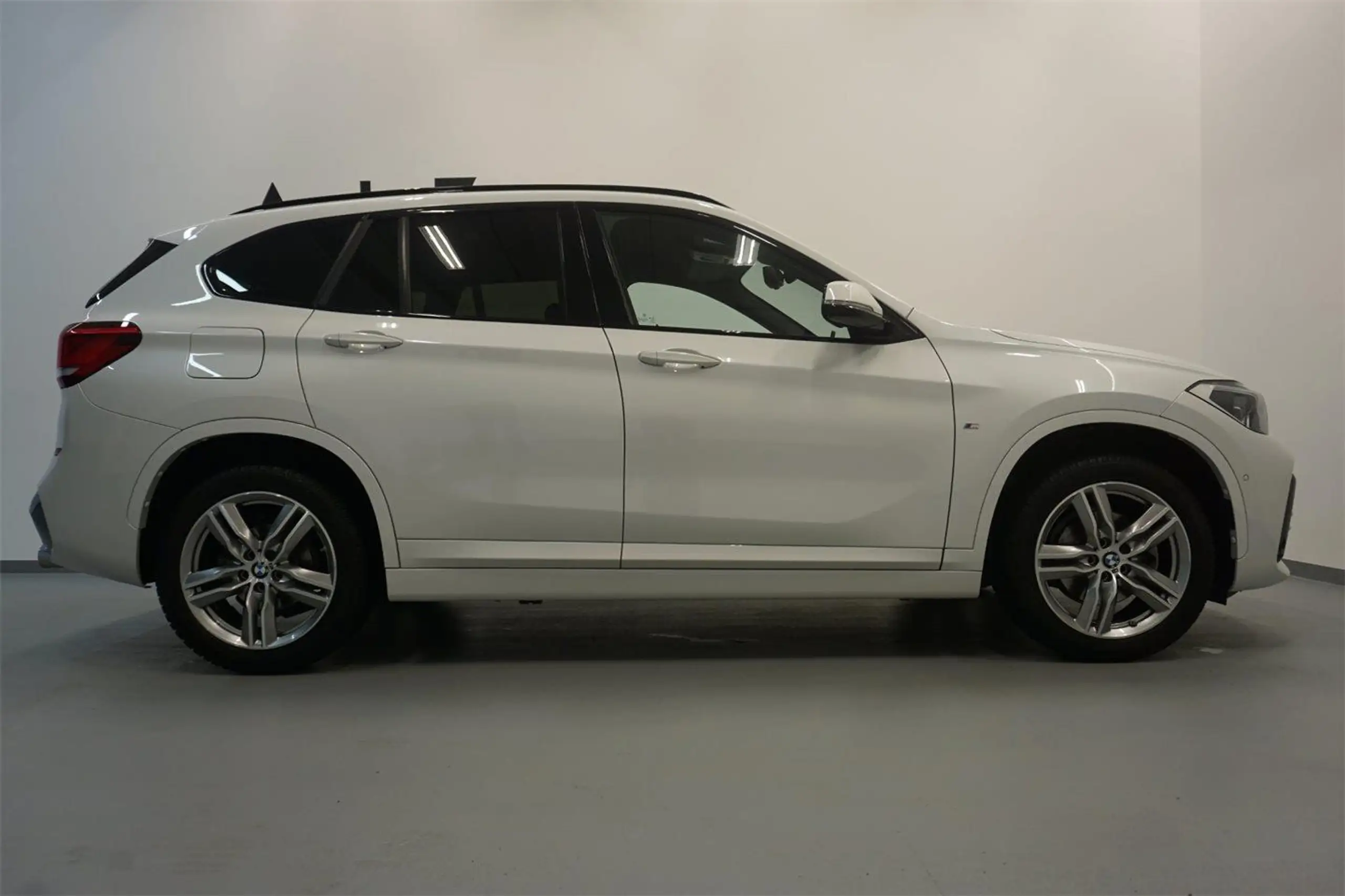 BMW - X1