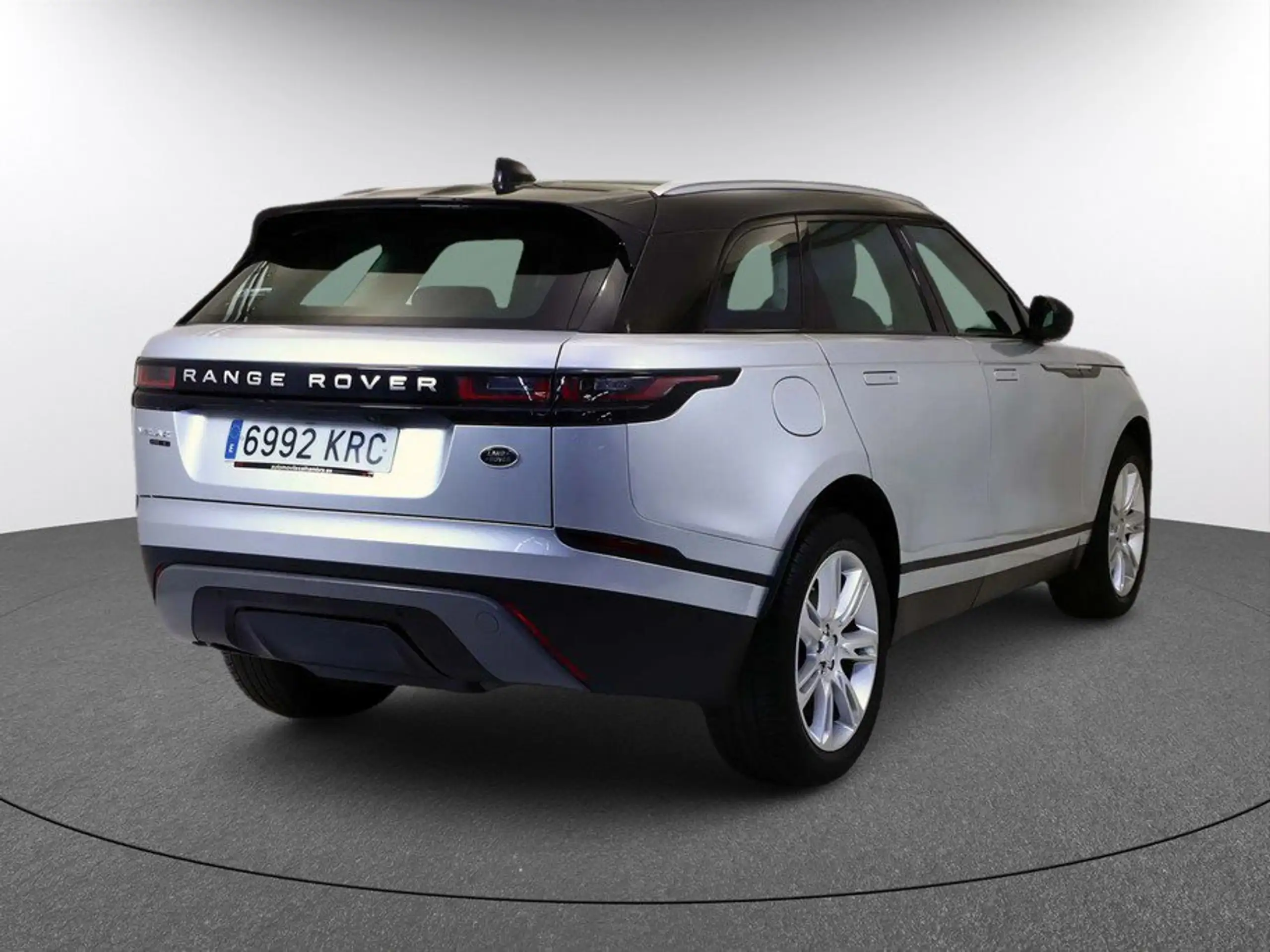 Land Rover - Range Rover Velar