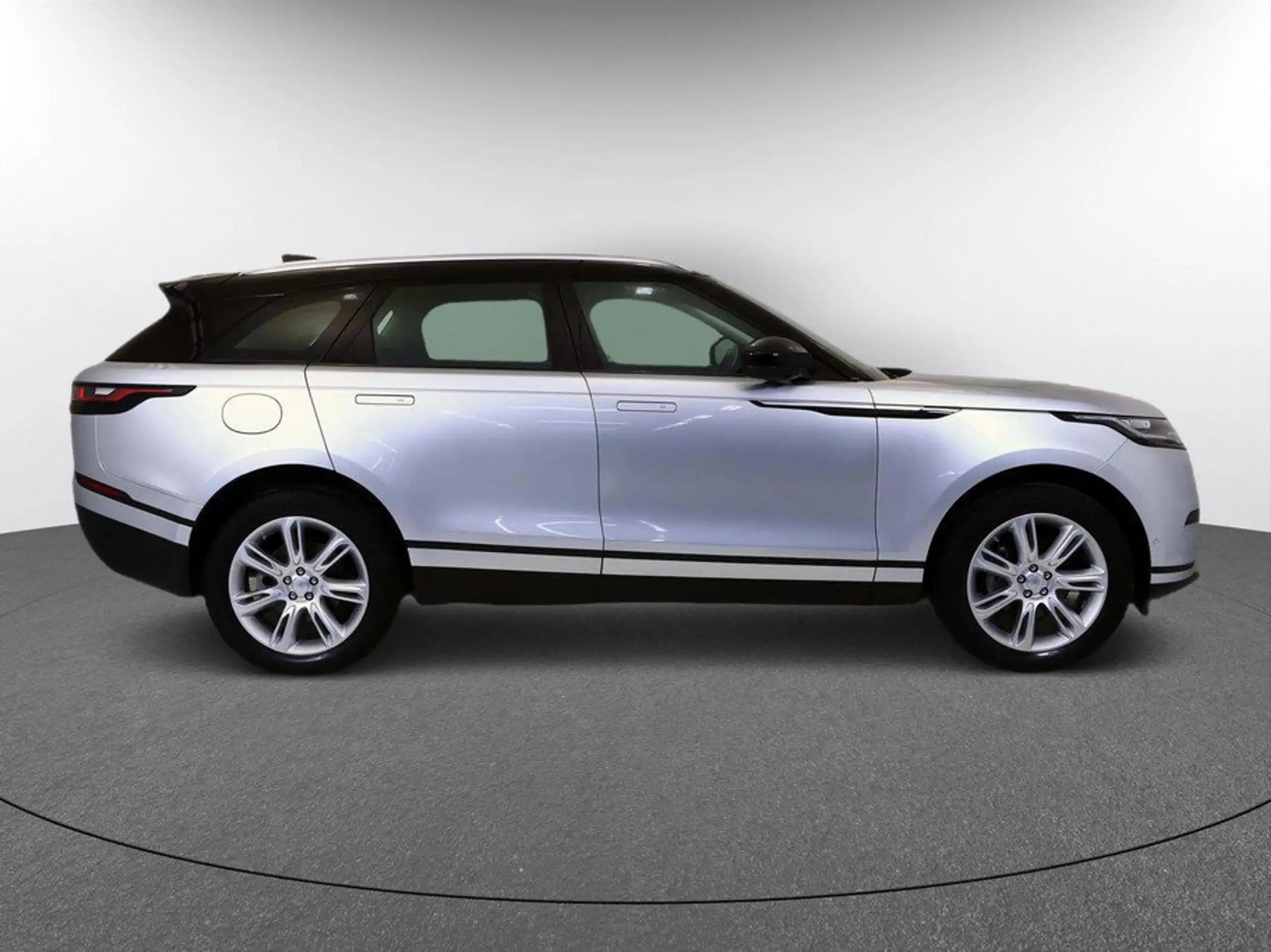 Land Rover - Range Rover Velar