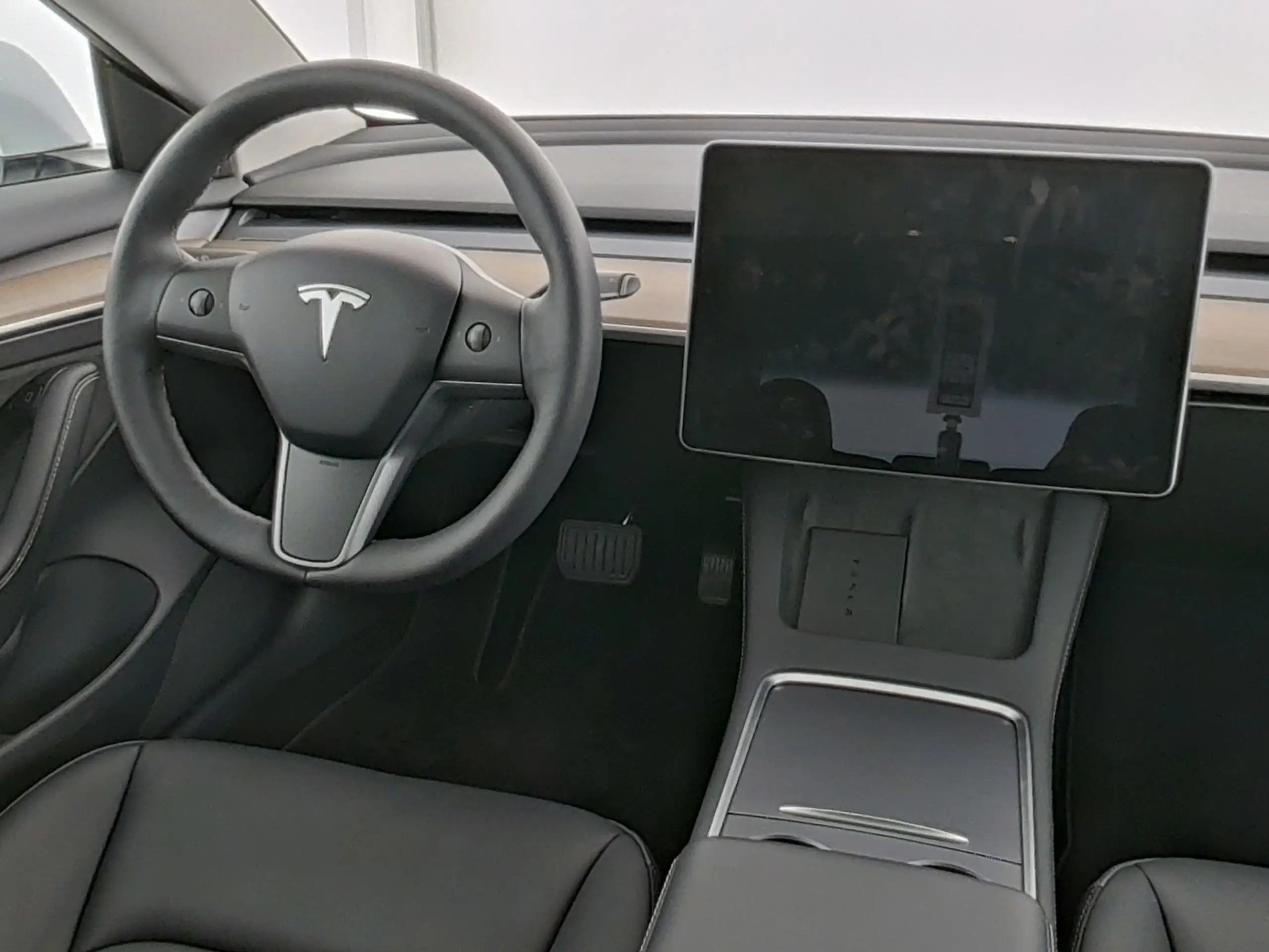 Tesla - Model 3