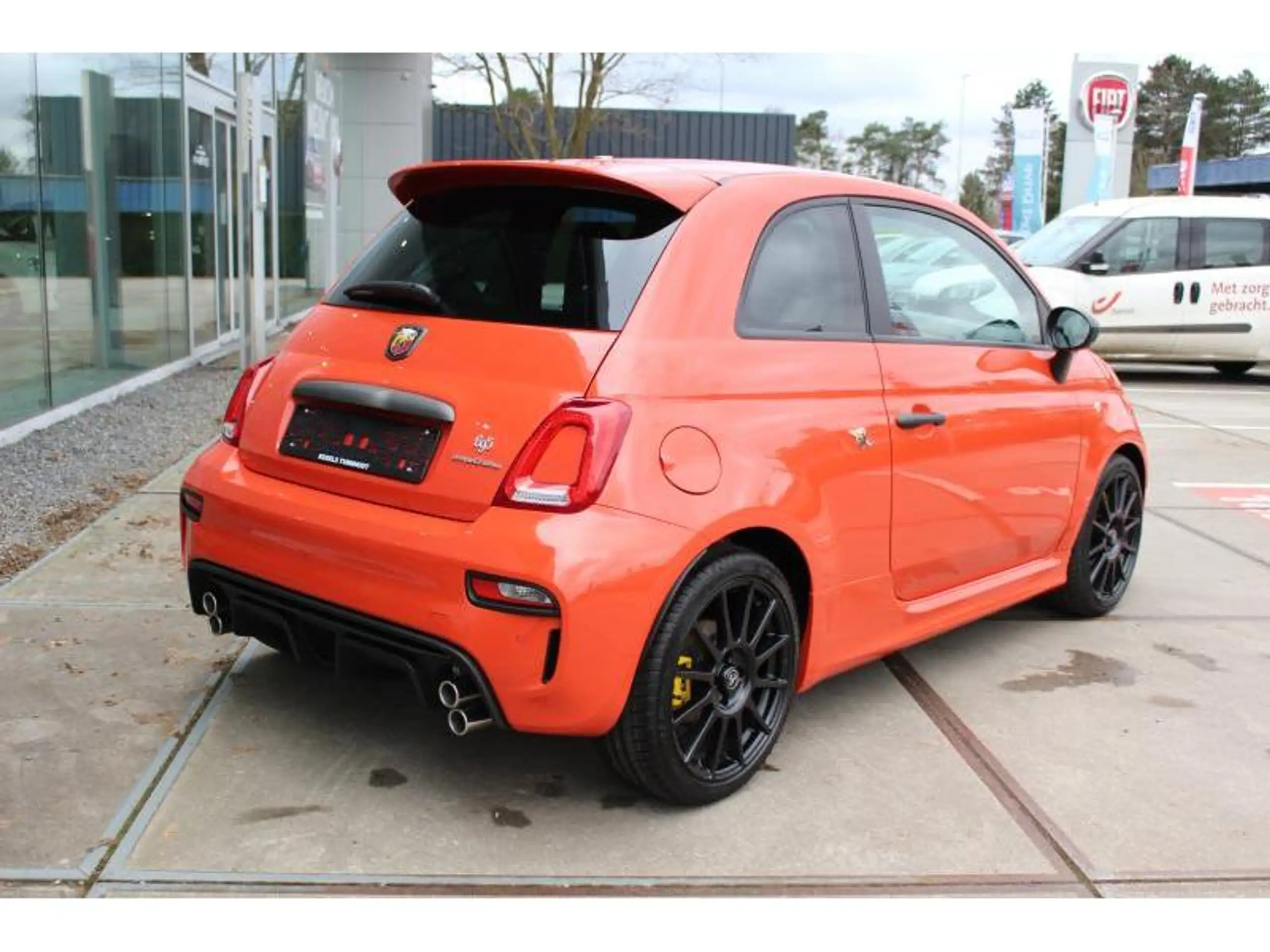 Abarth - 695