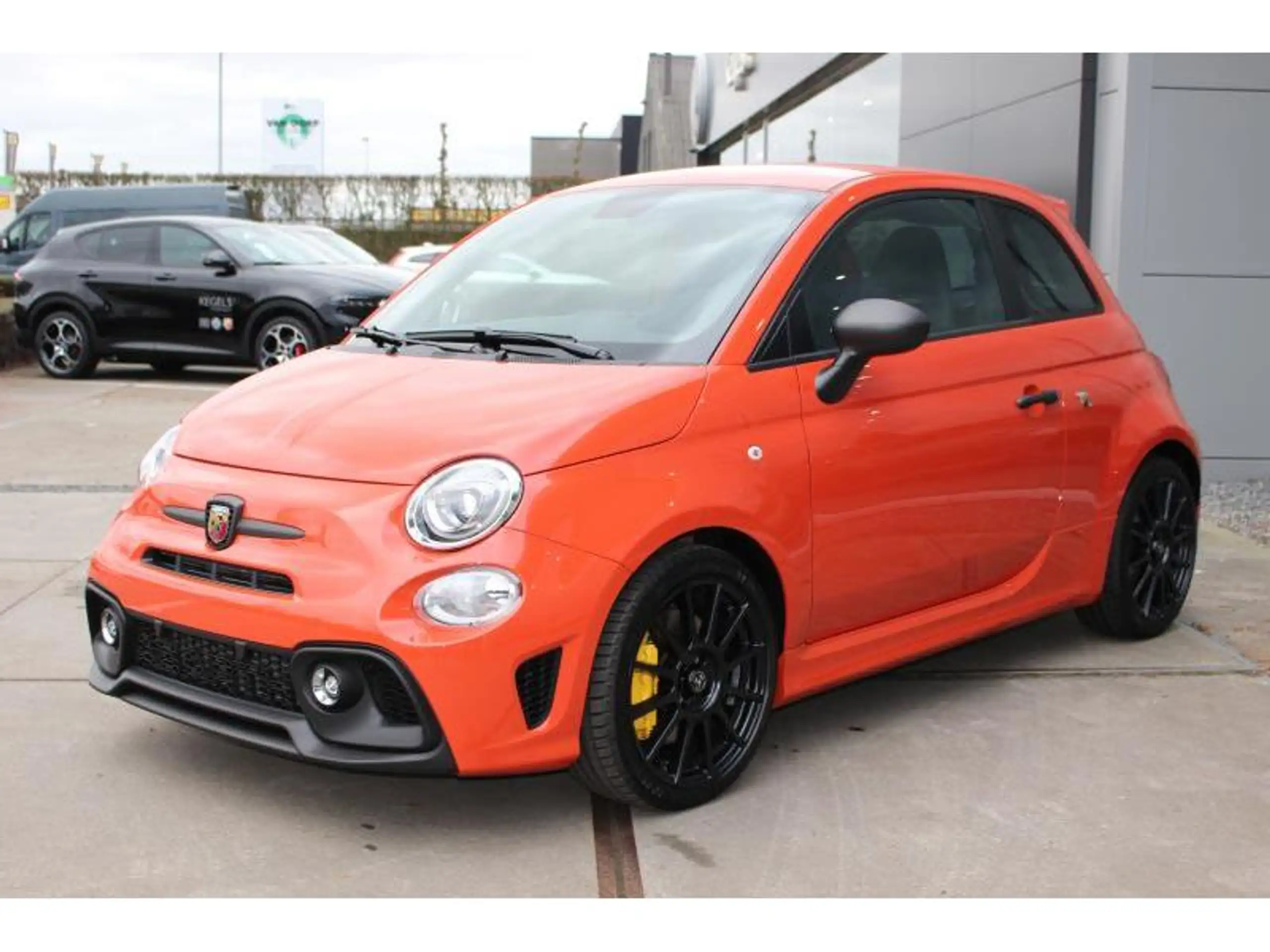 Abarth 695 2023