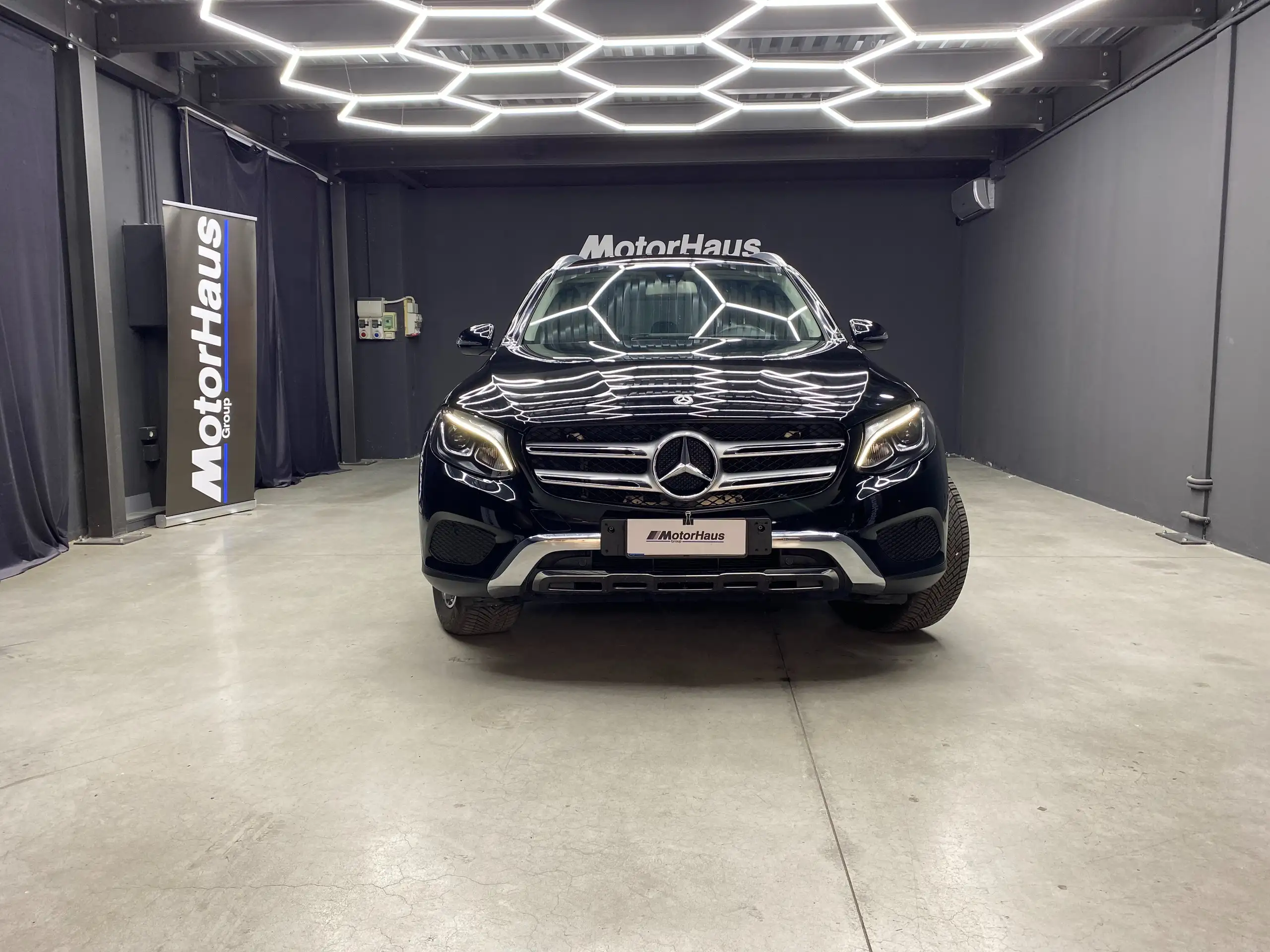 Mercedes-Benz - GLC 220