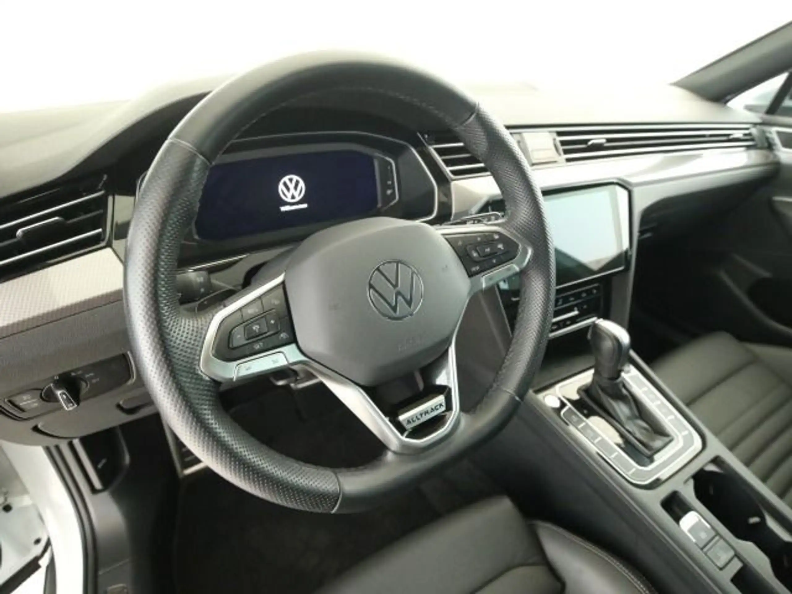 Volkswagen - Passat Alltrack