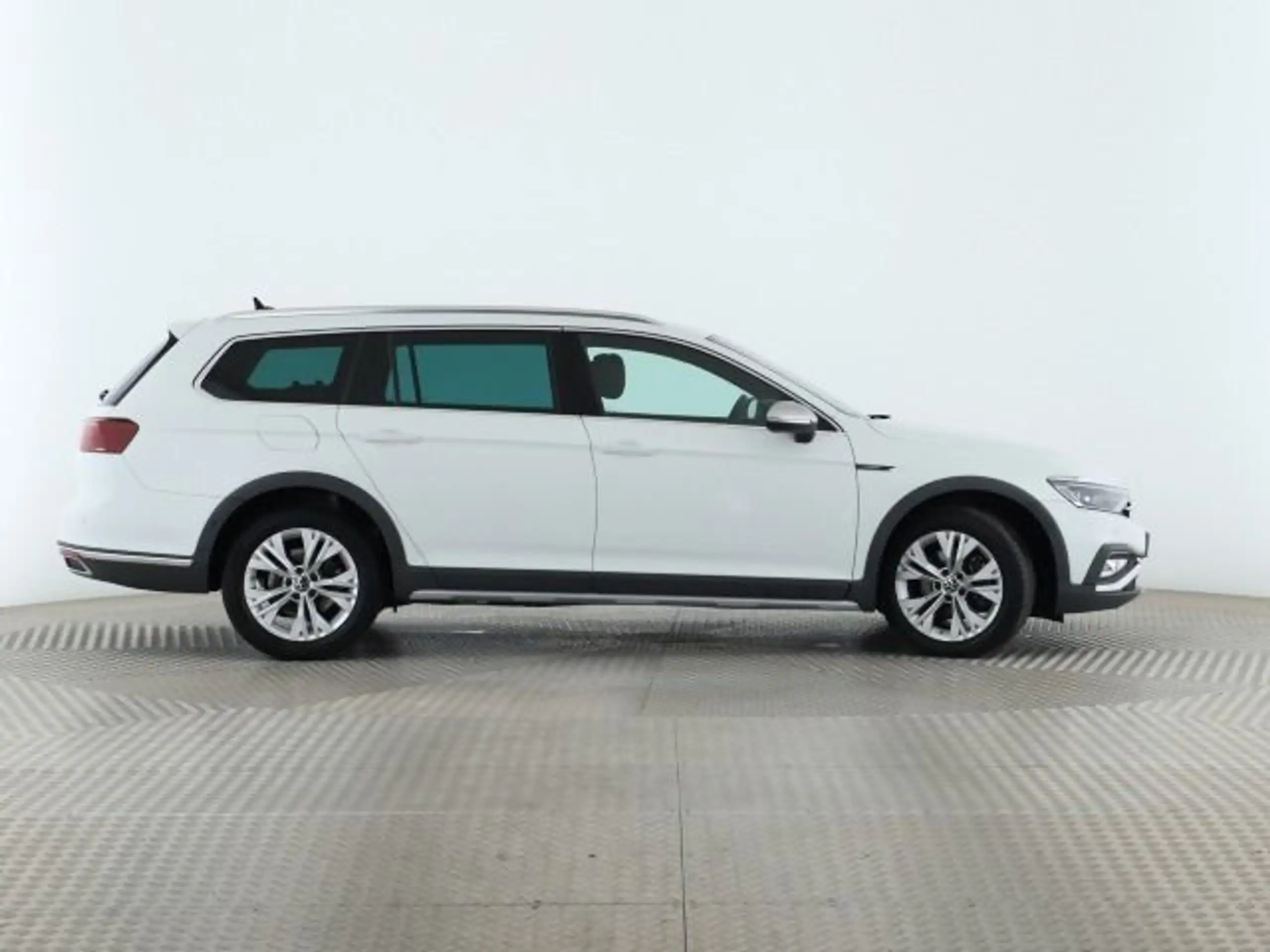 Volkswagen - Passat Alltrack