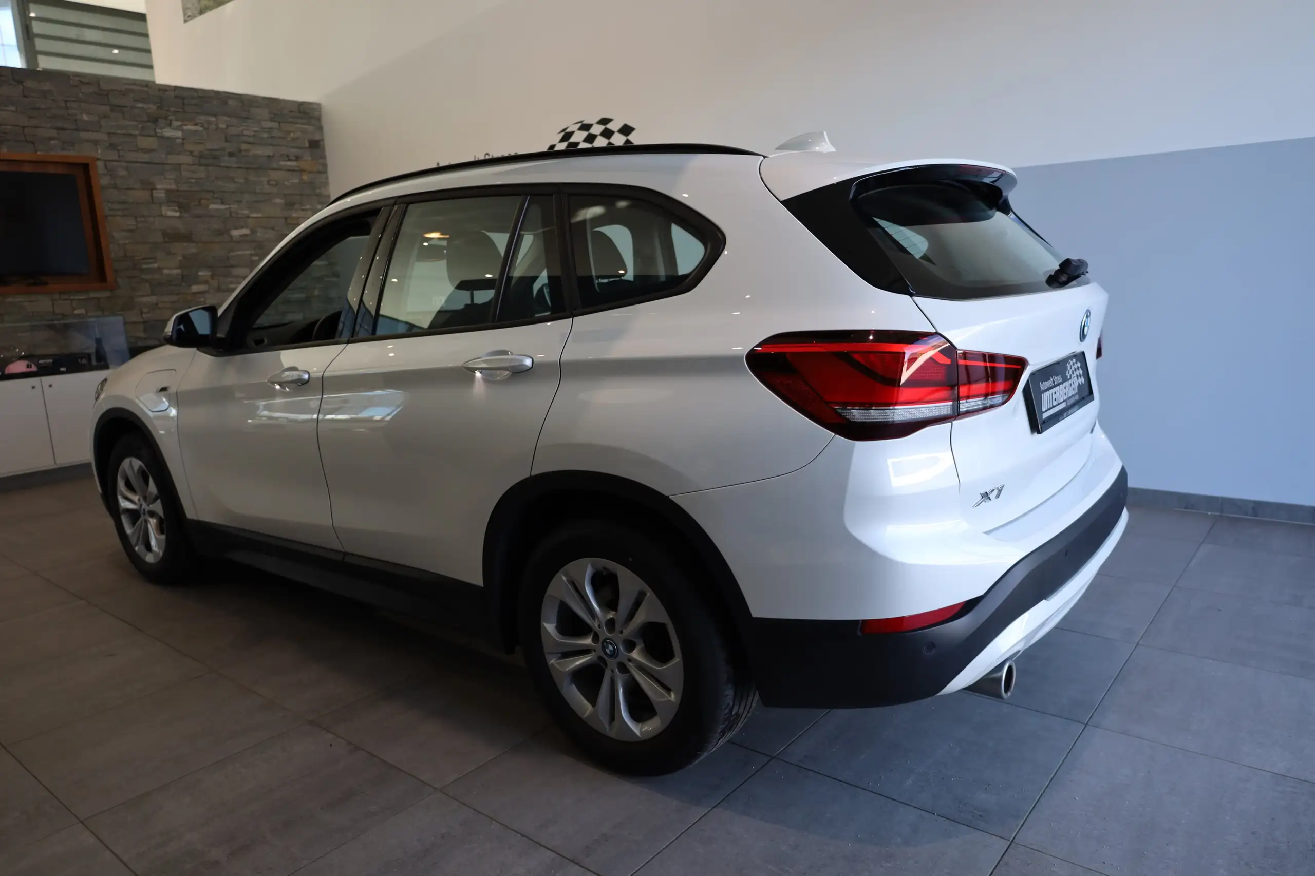 BMW - X1