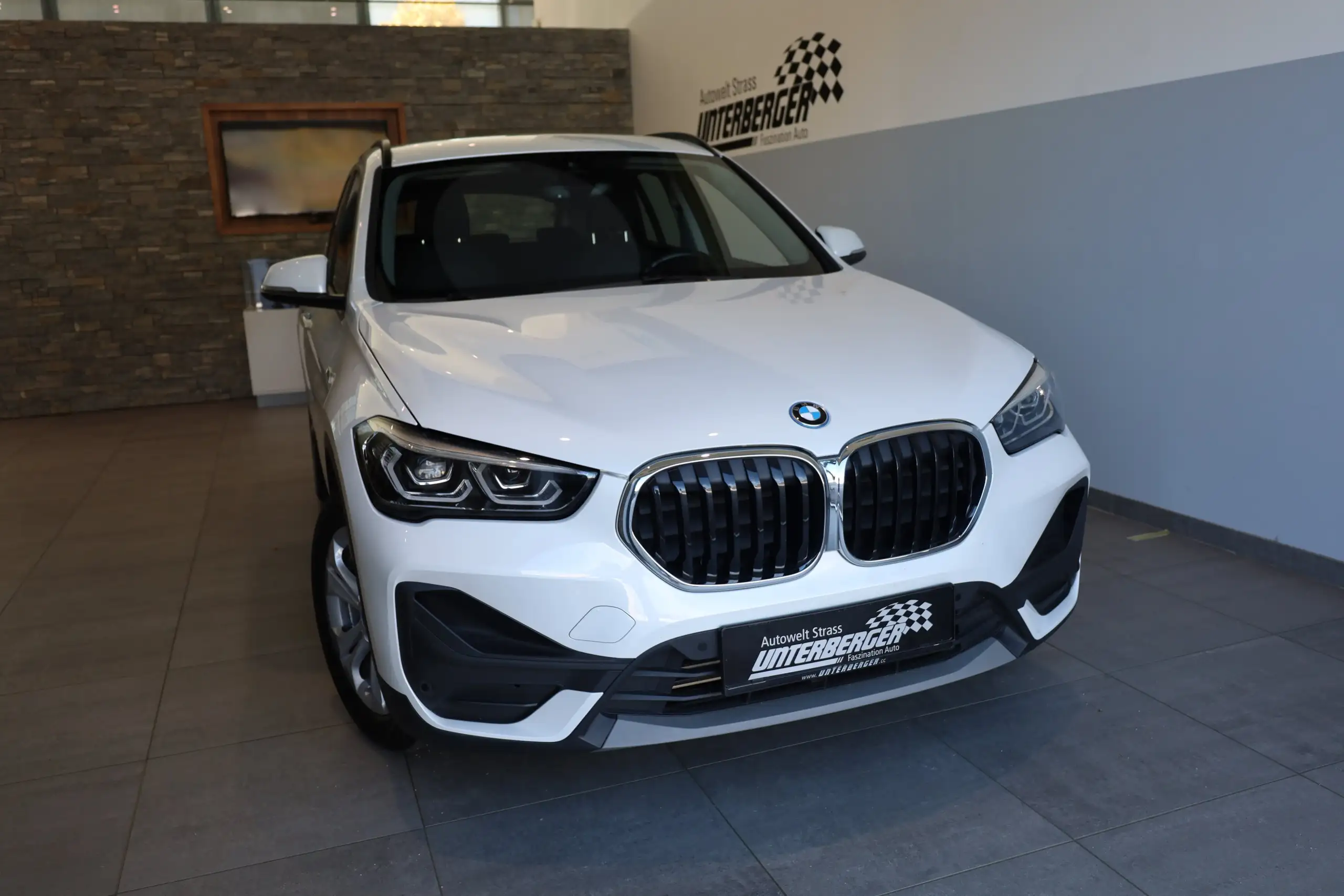 BMW - X1