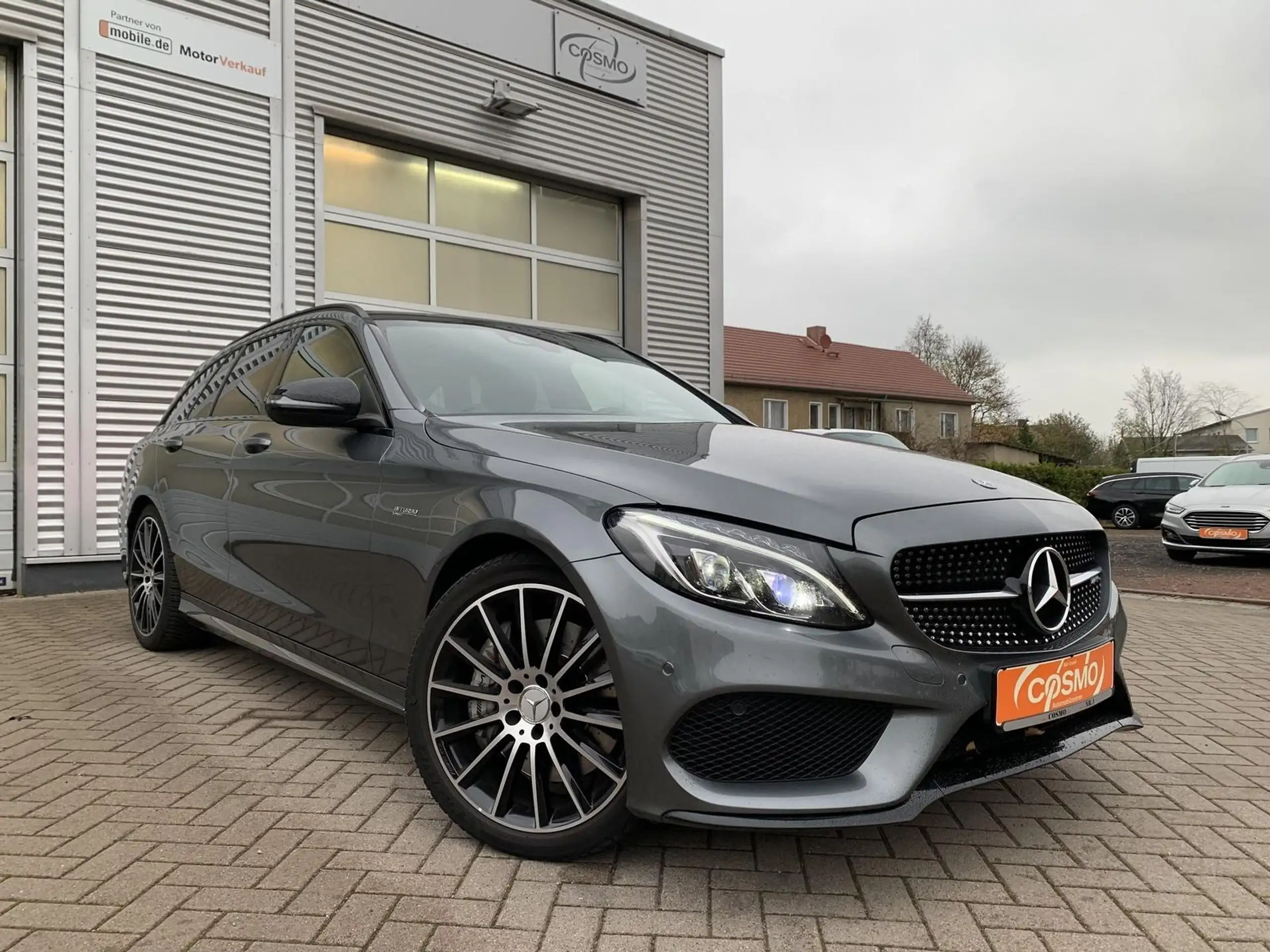 Mercedes-Benz - C 43 AMG