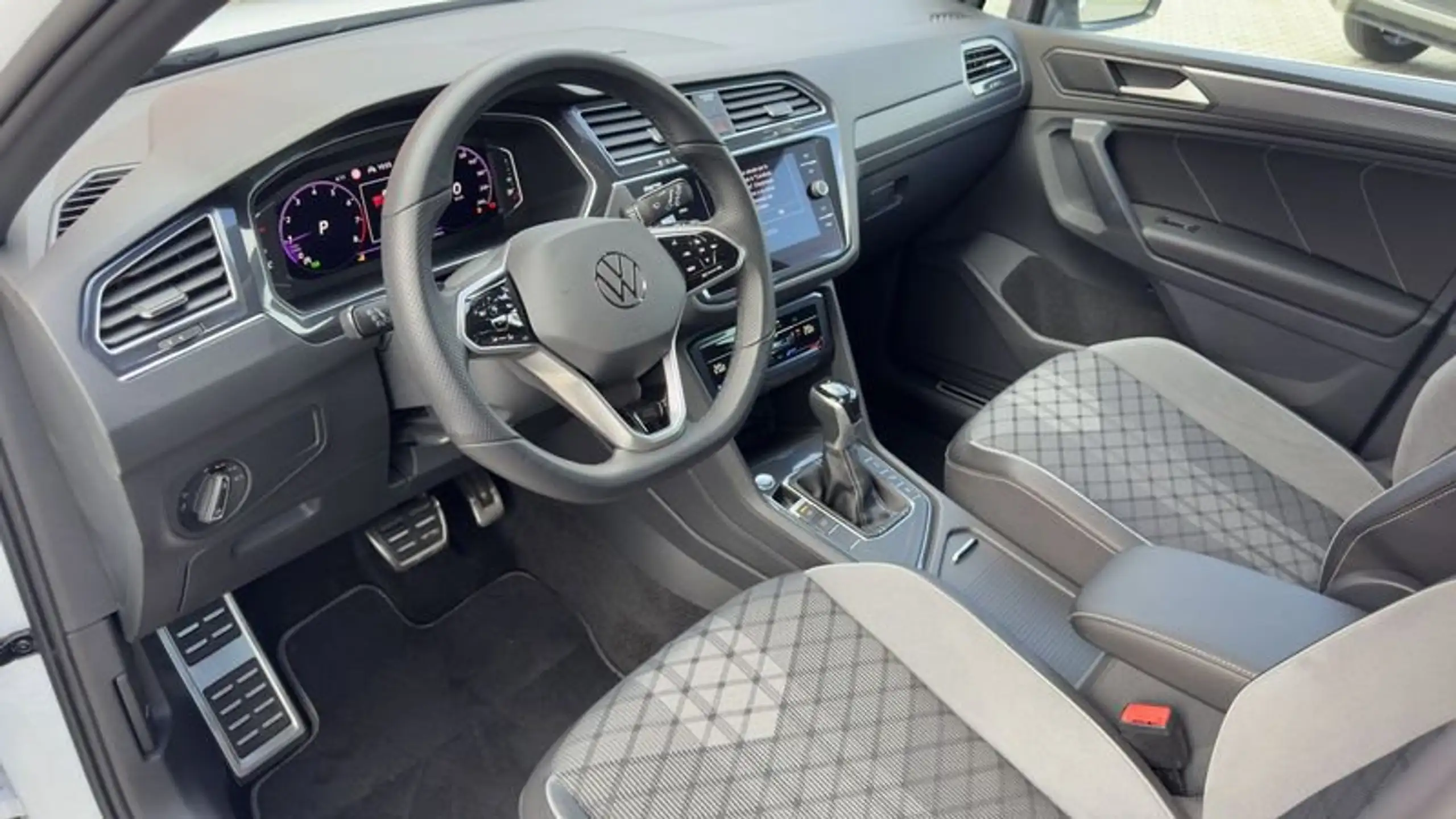 Volkswagen - Tiguan