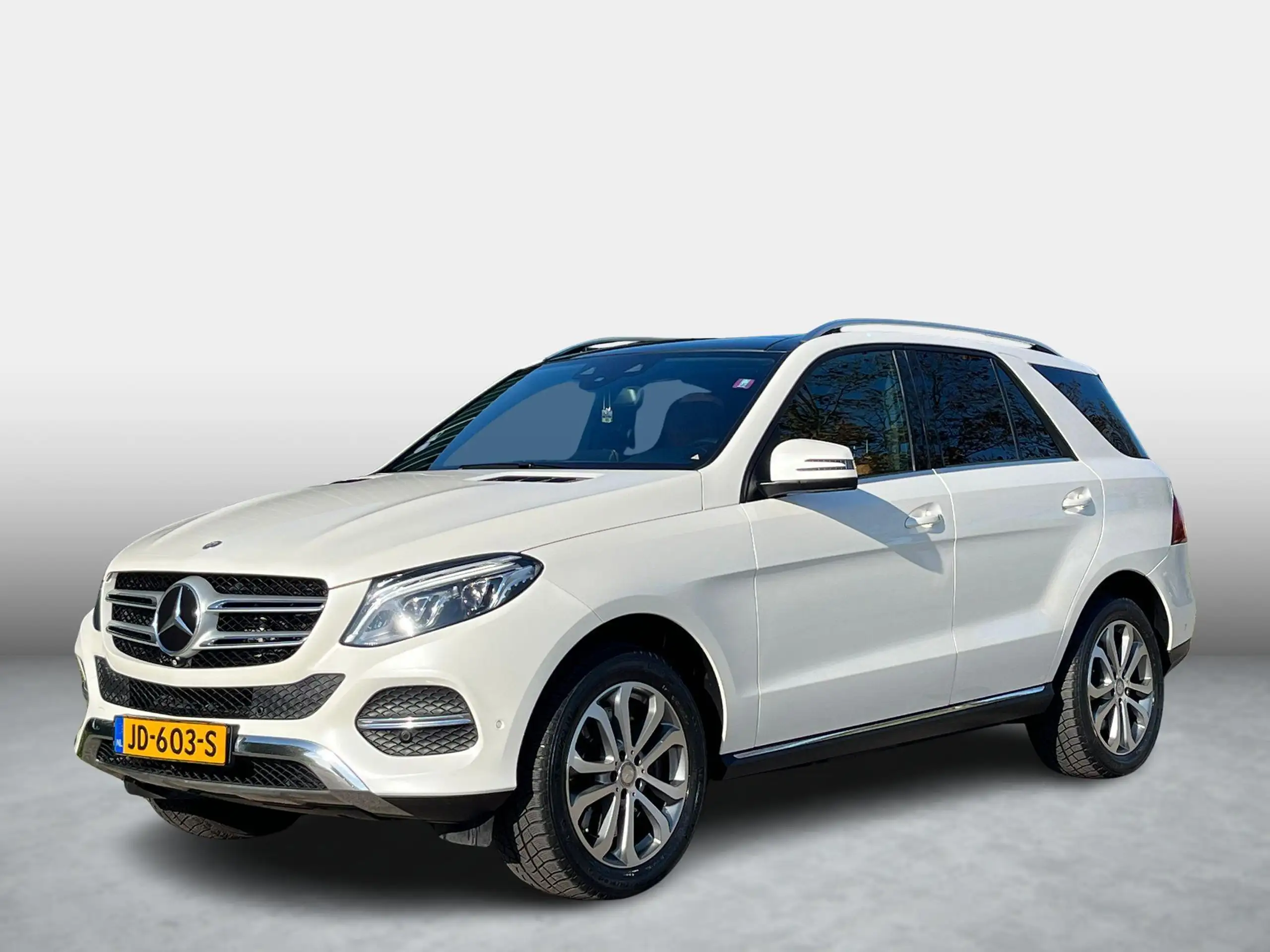 Mercedes-Benz - GLE 500