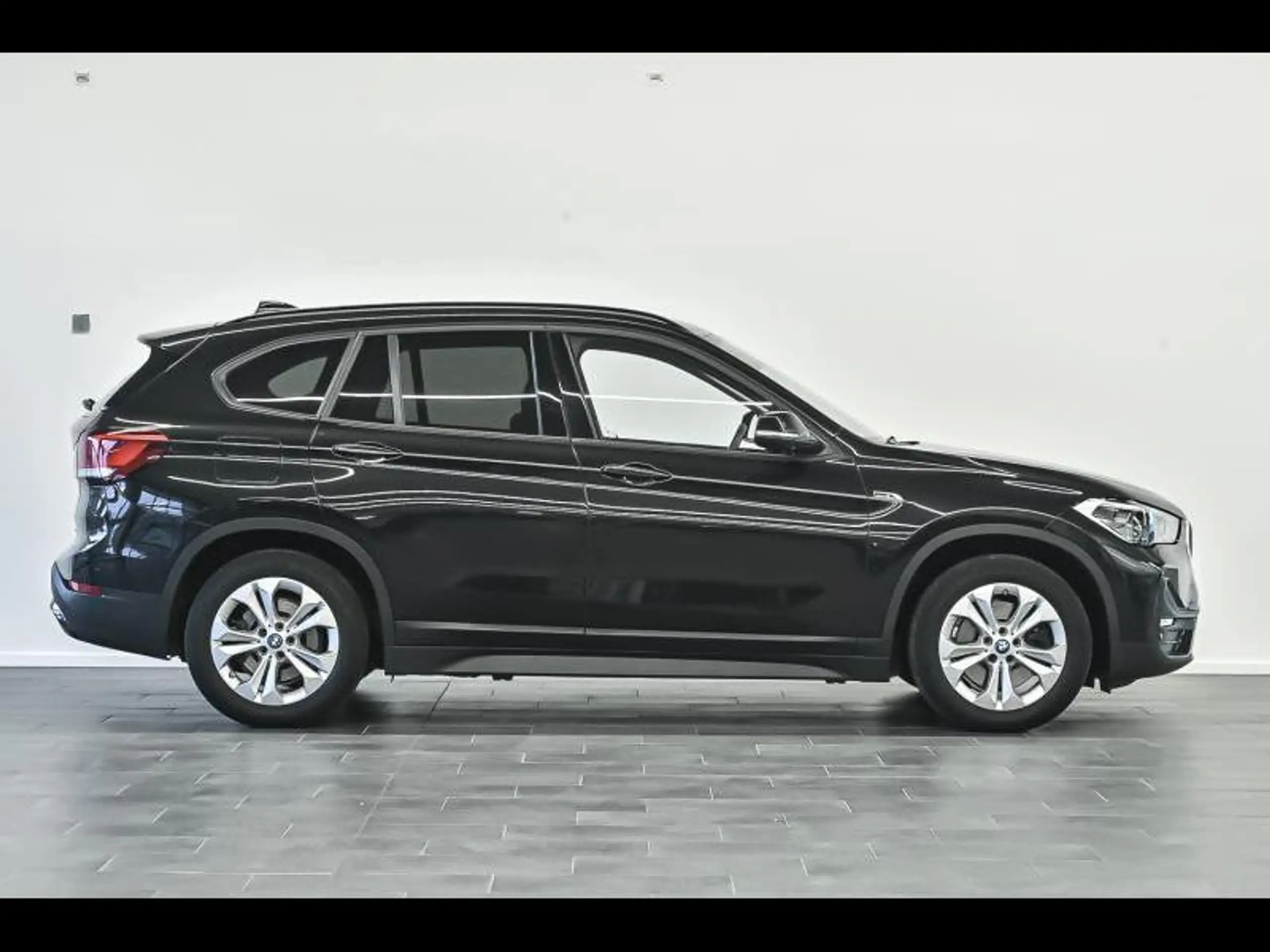 BMW - X1