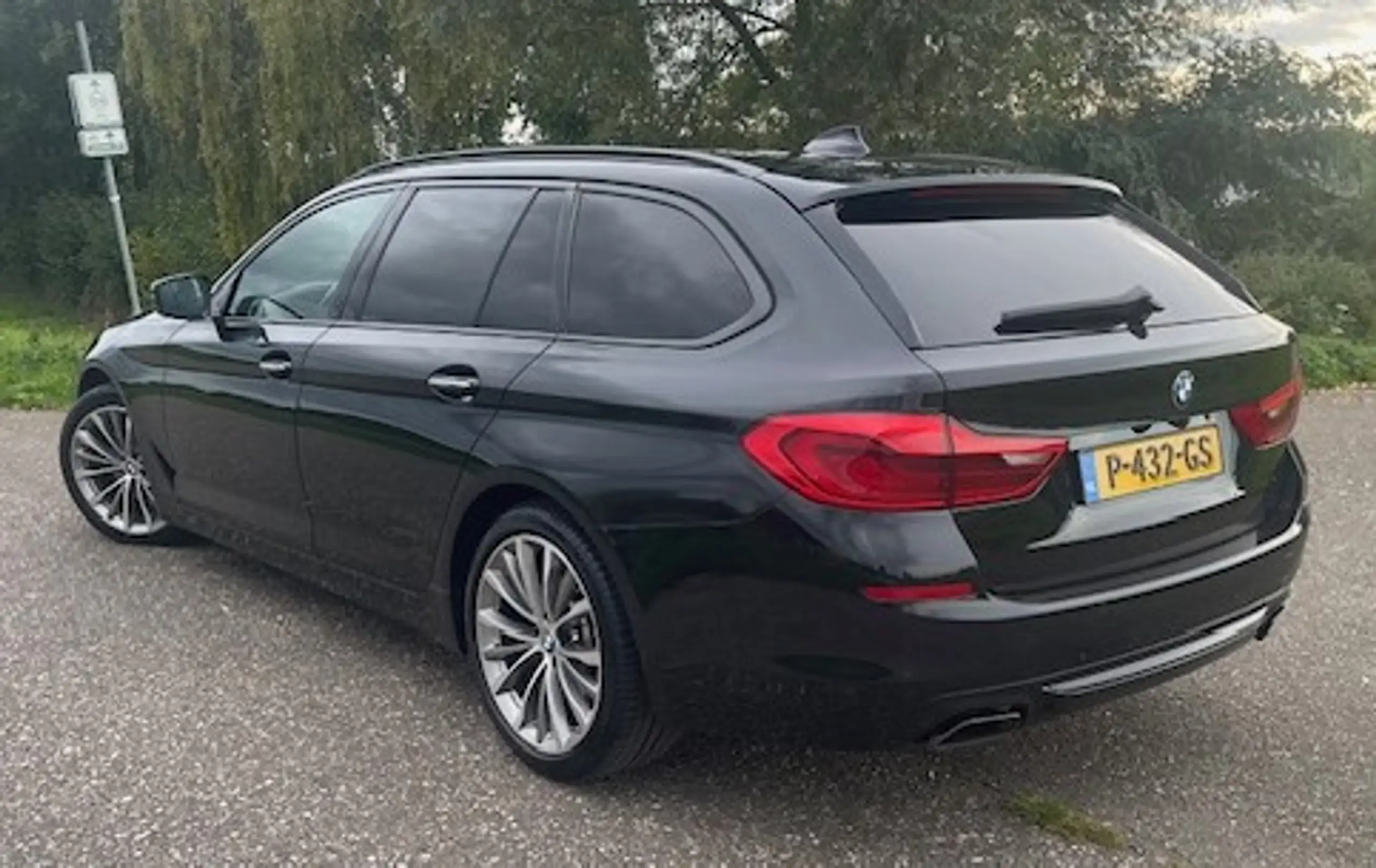 BMW - 540