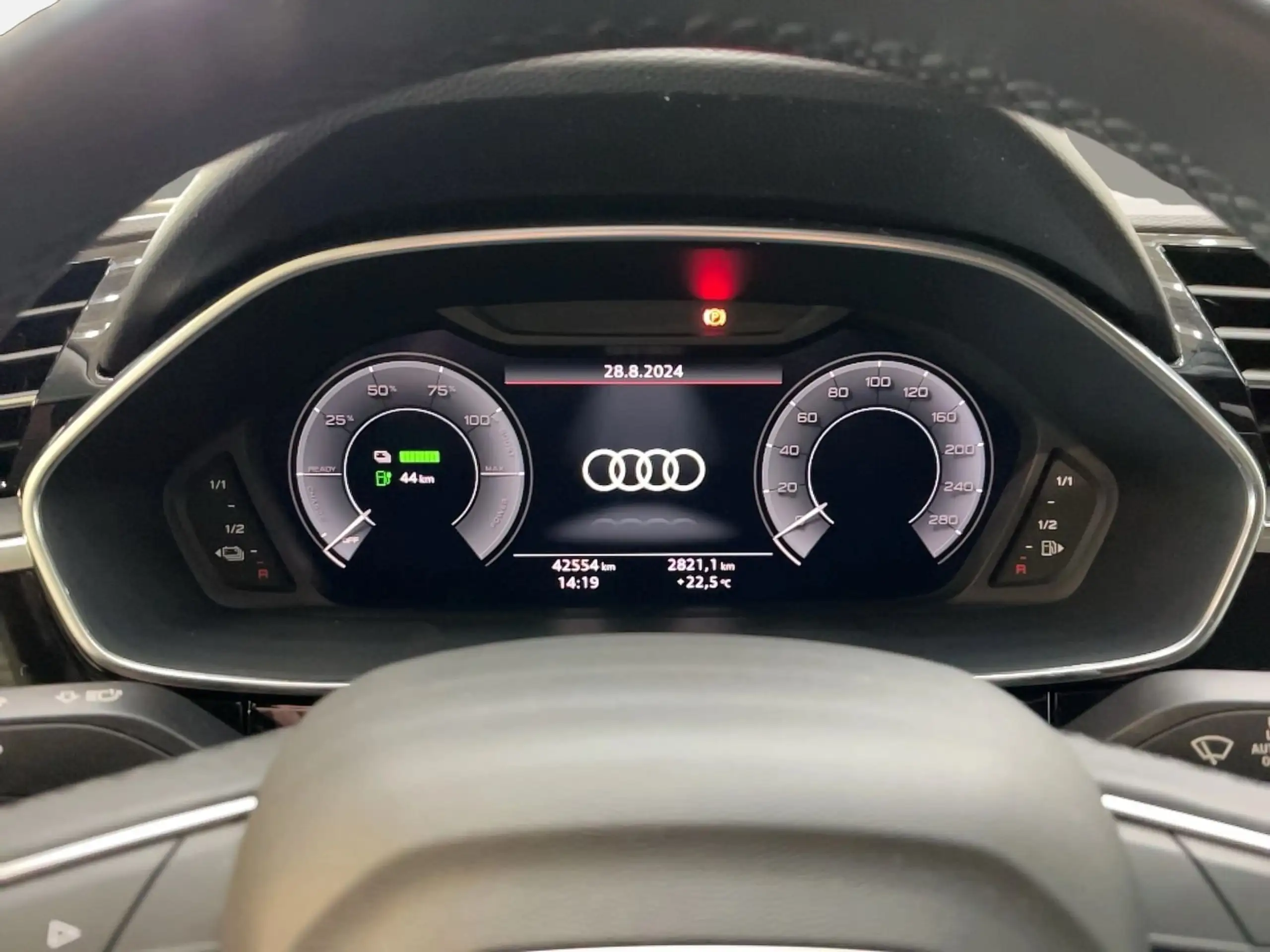 Audi - Q3