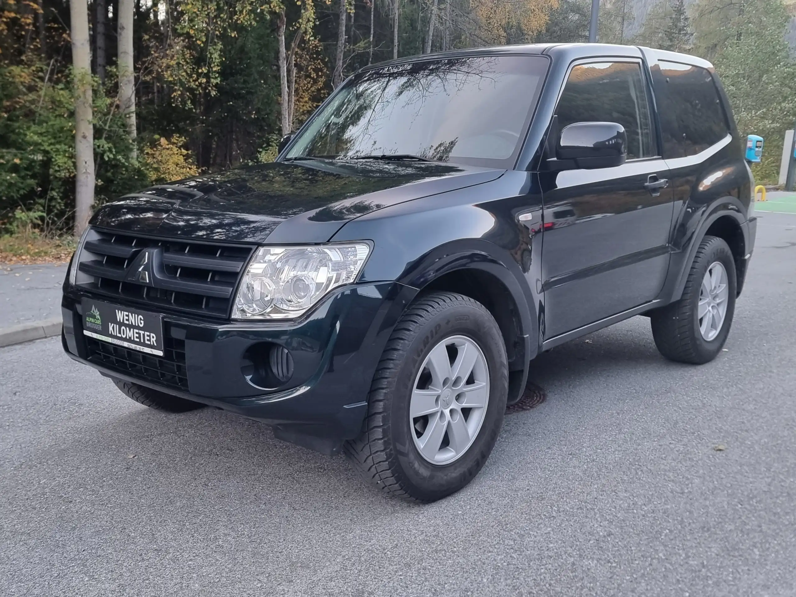 Mitsubishi - Pajero