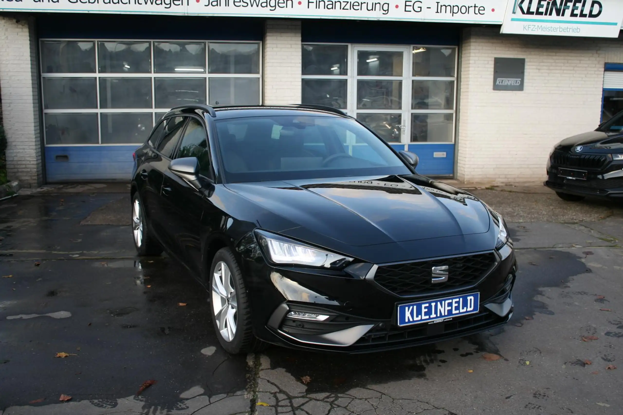 SEAT - Leon