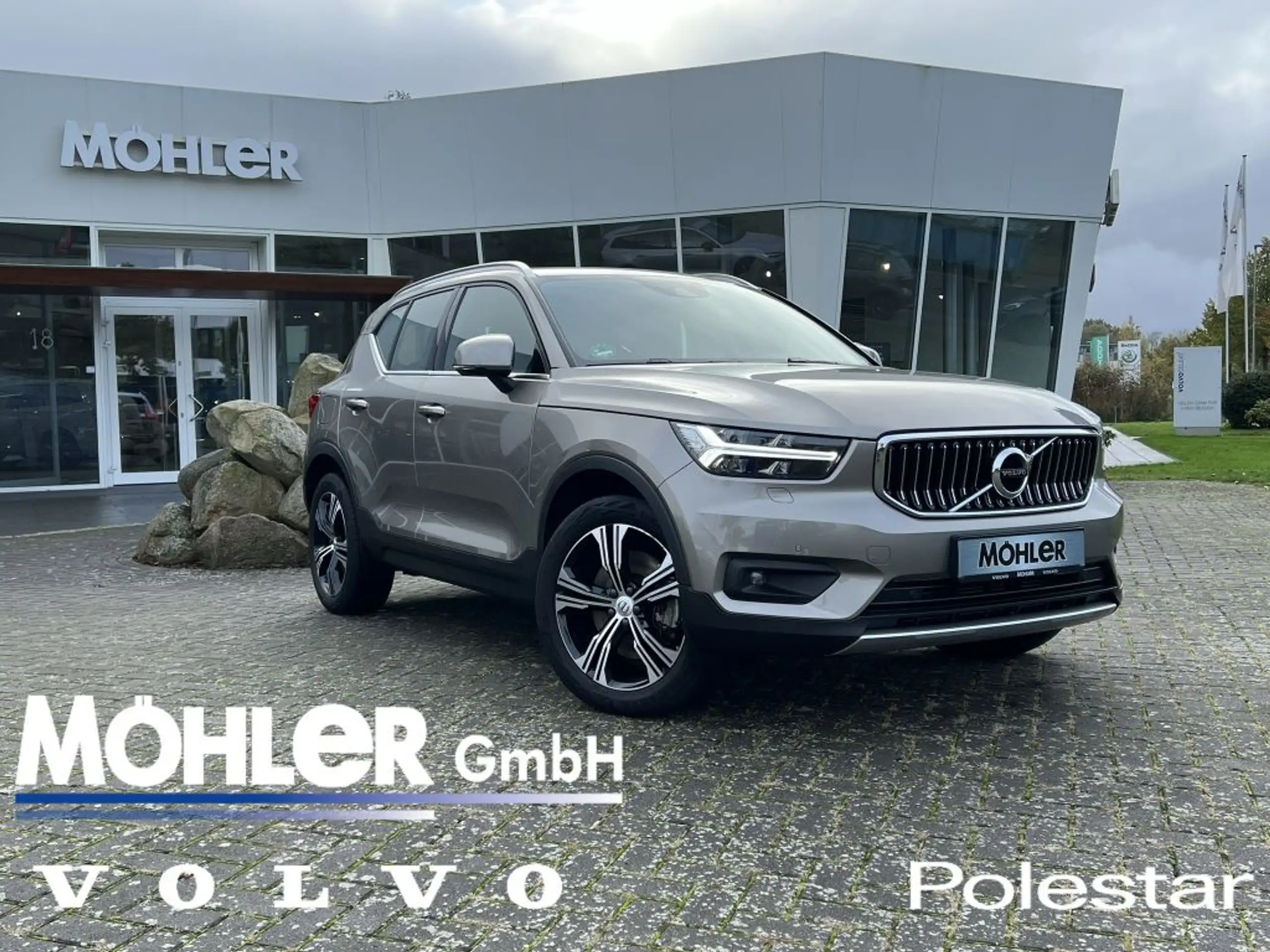 Volvo - XC40