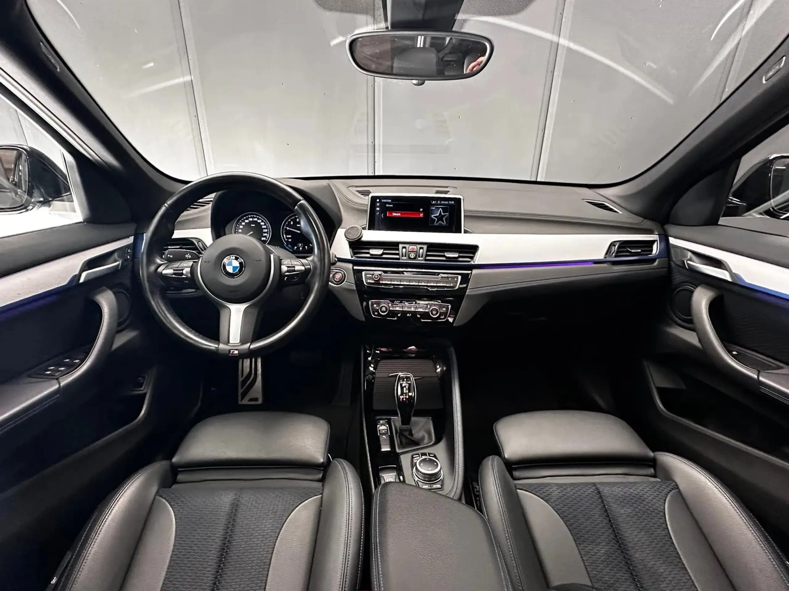 BMW - X1