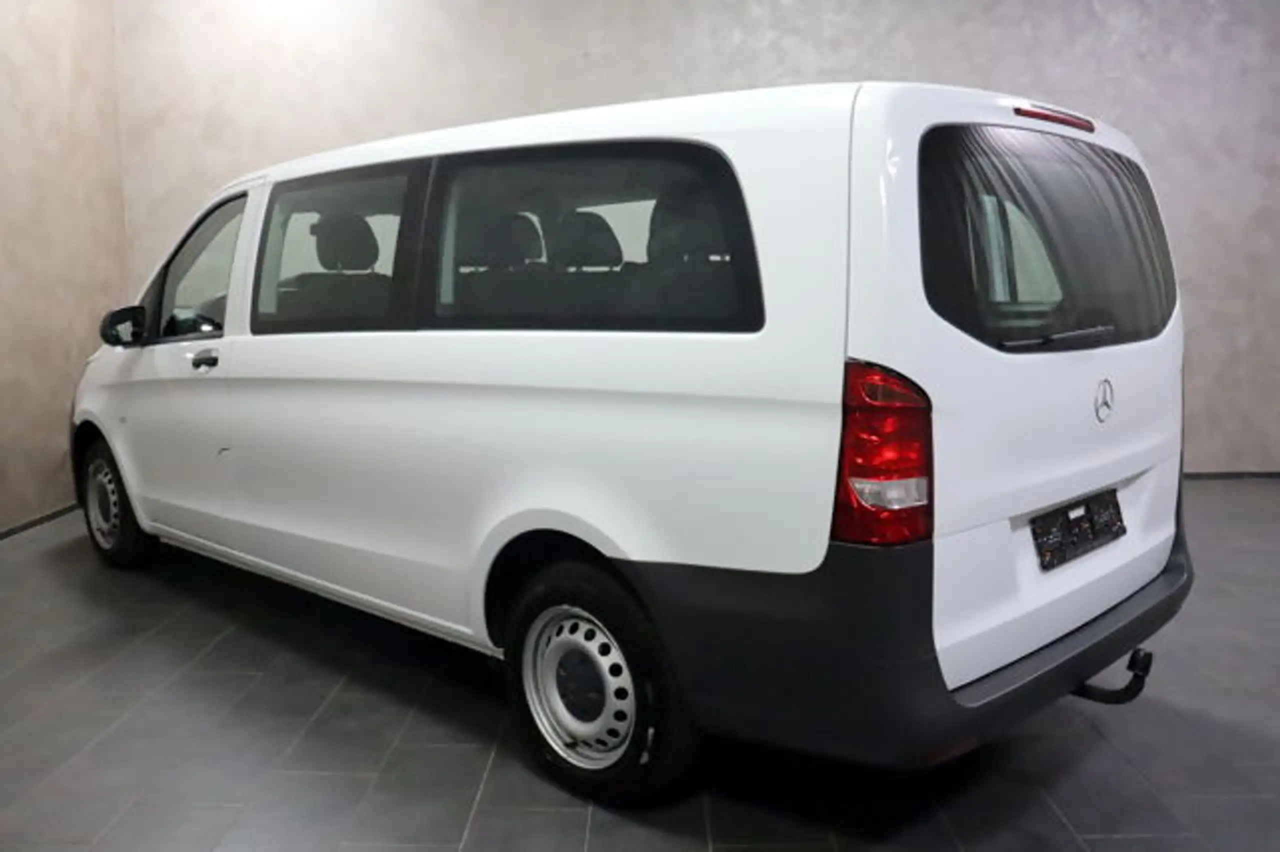 Mercedes-Benz - Vito