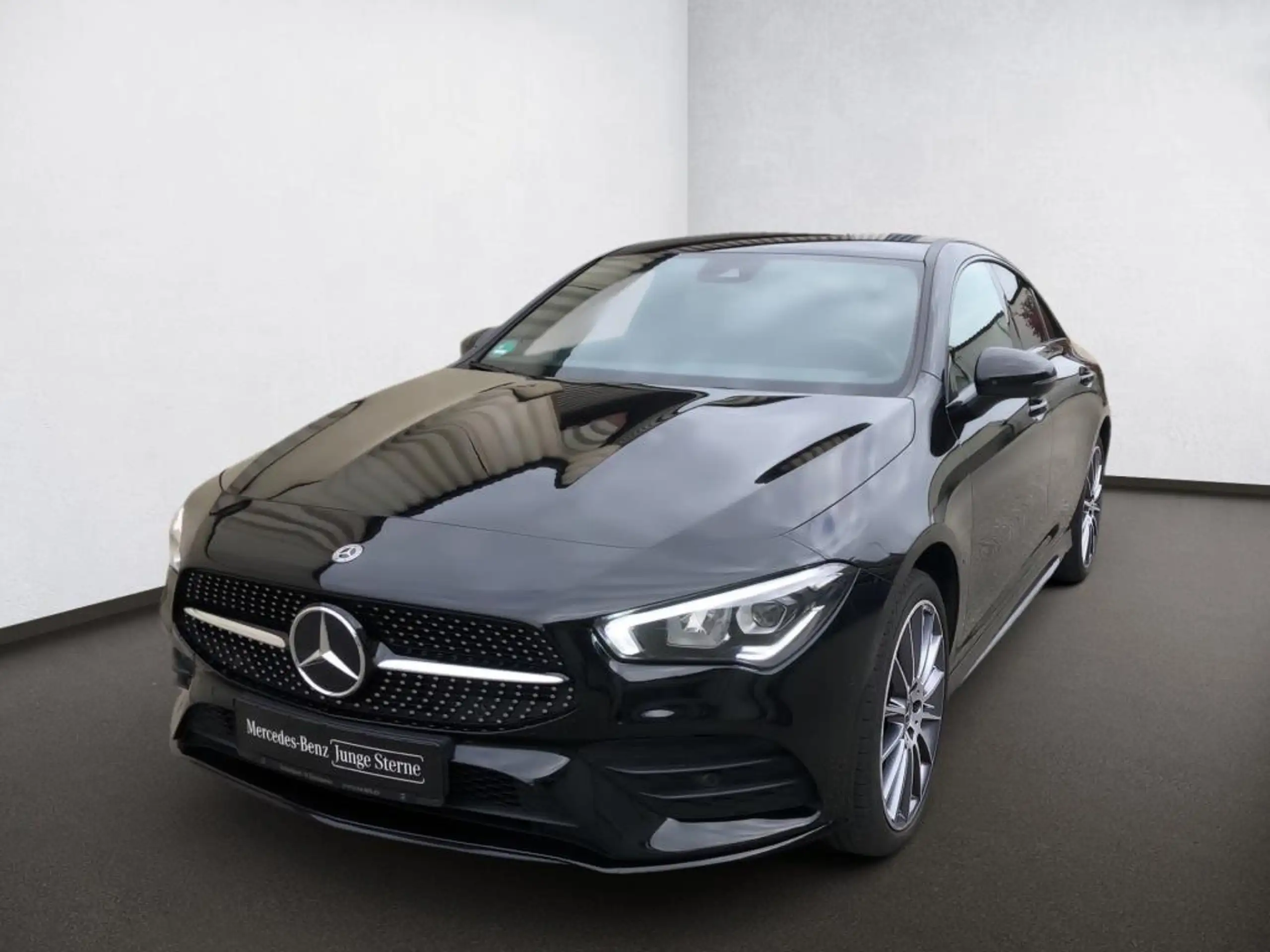 Mercedes-Benz - CLA 250