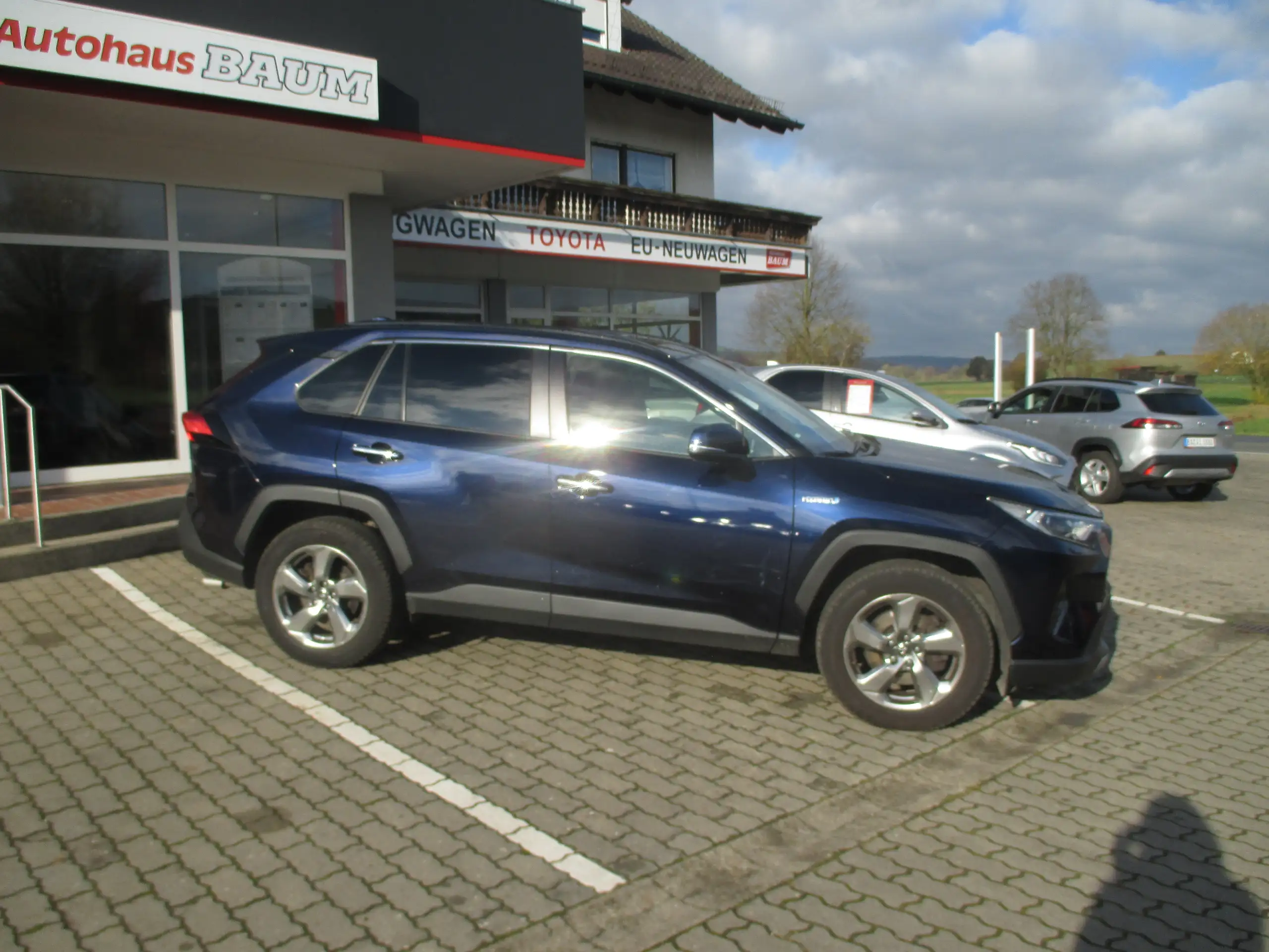 Toyota - RAV 4