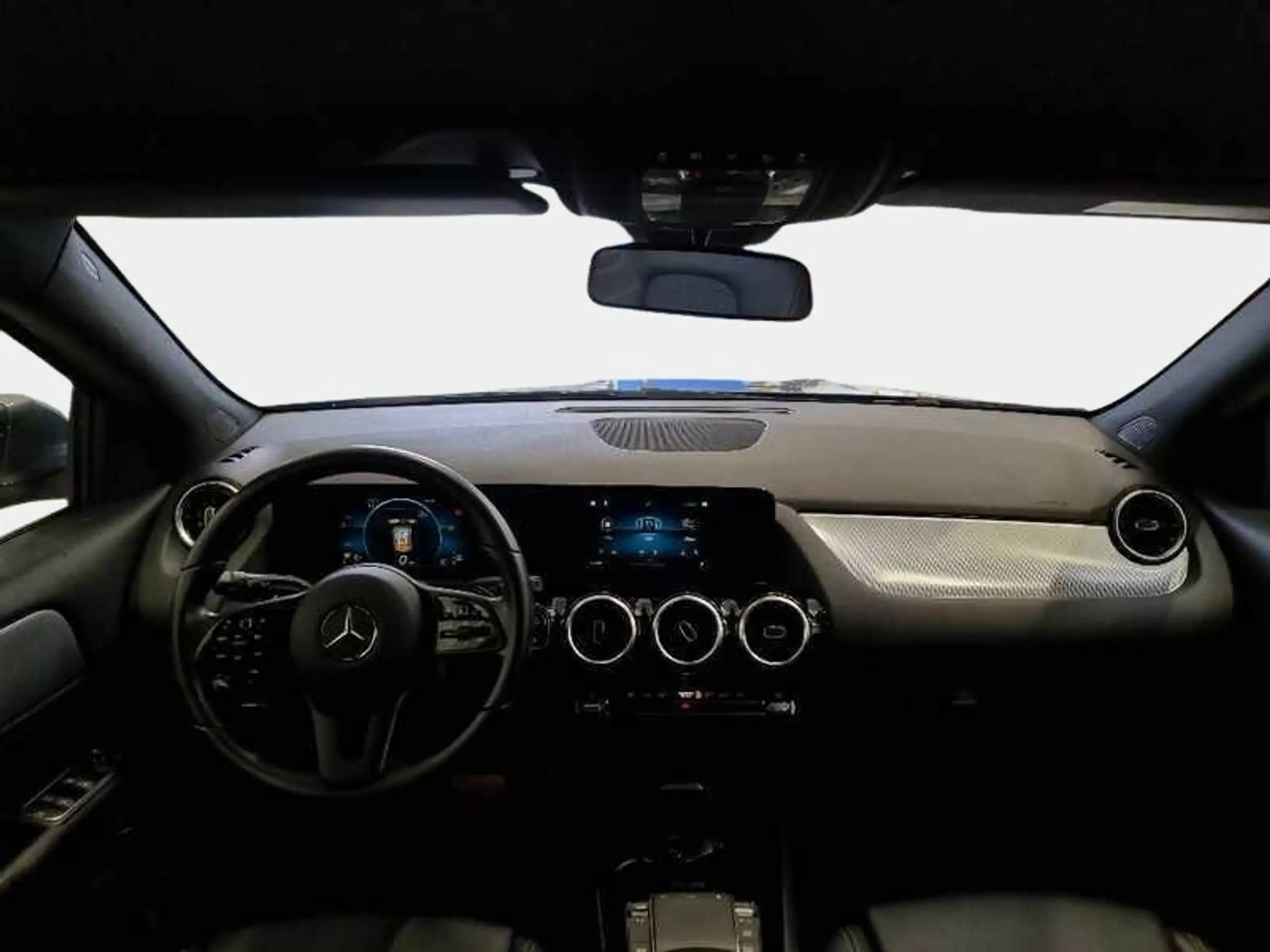 Mercedes-Benz - GLA 200