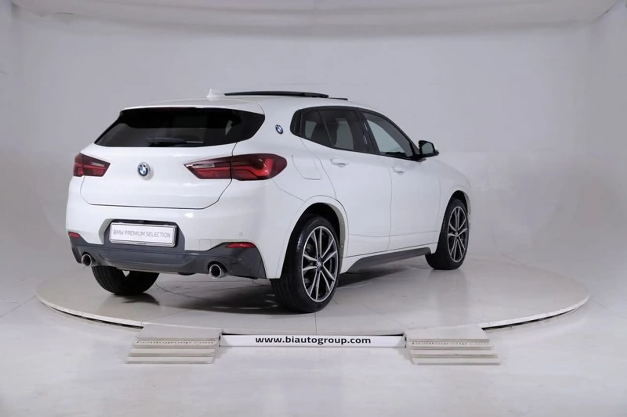 BMW - X2