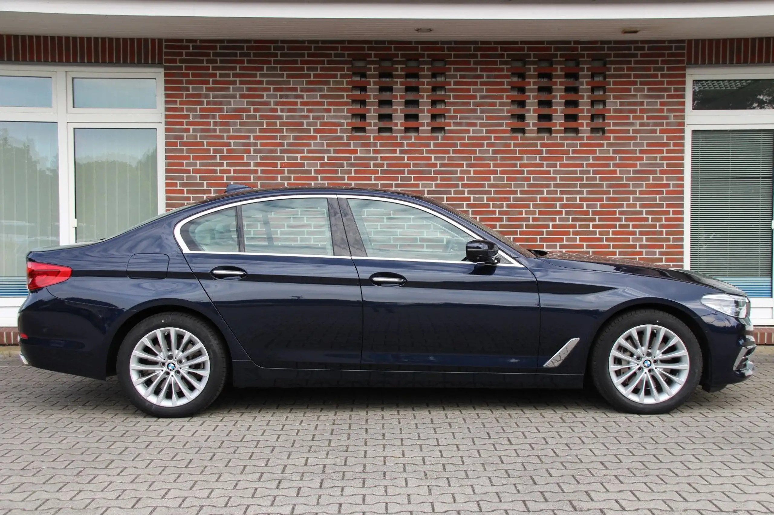 BMW - 540