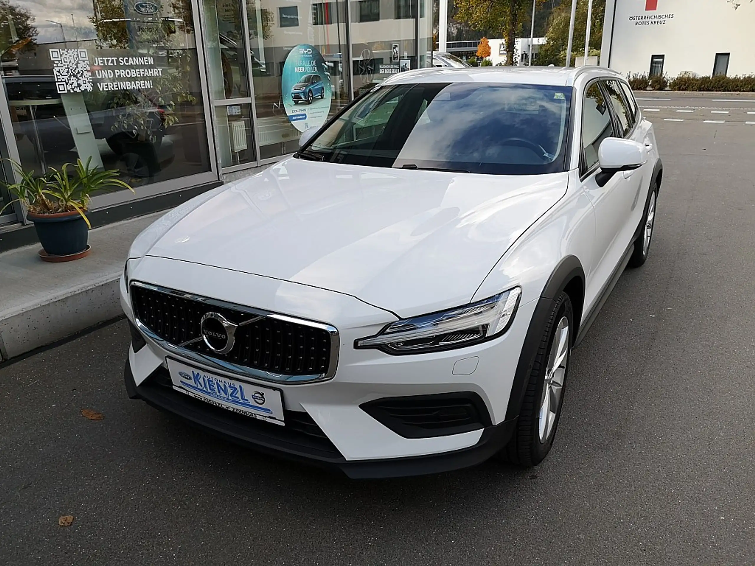 Volvo - V60 Cross Country