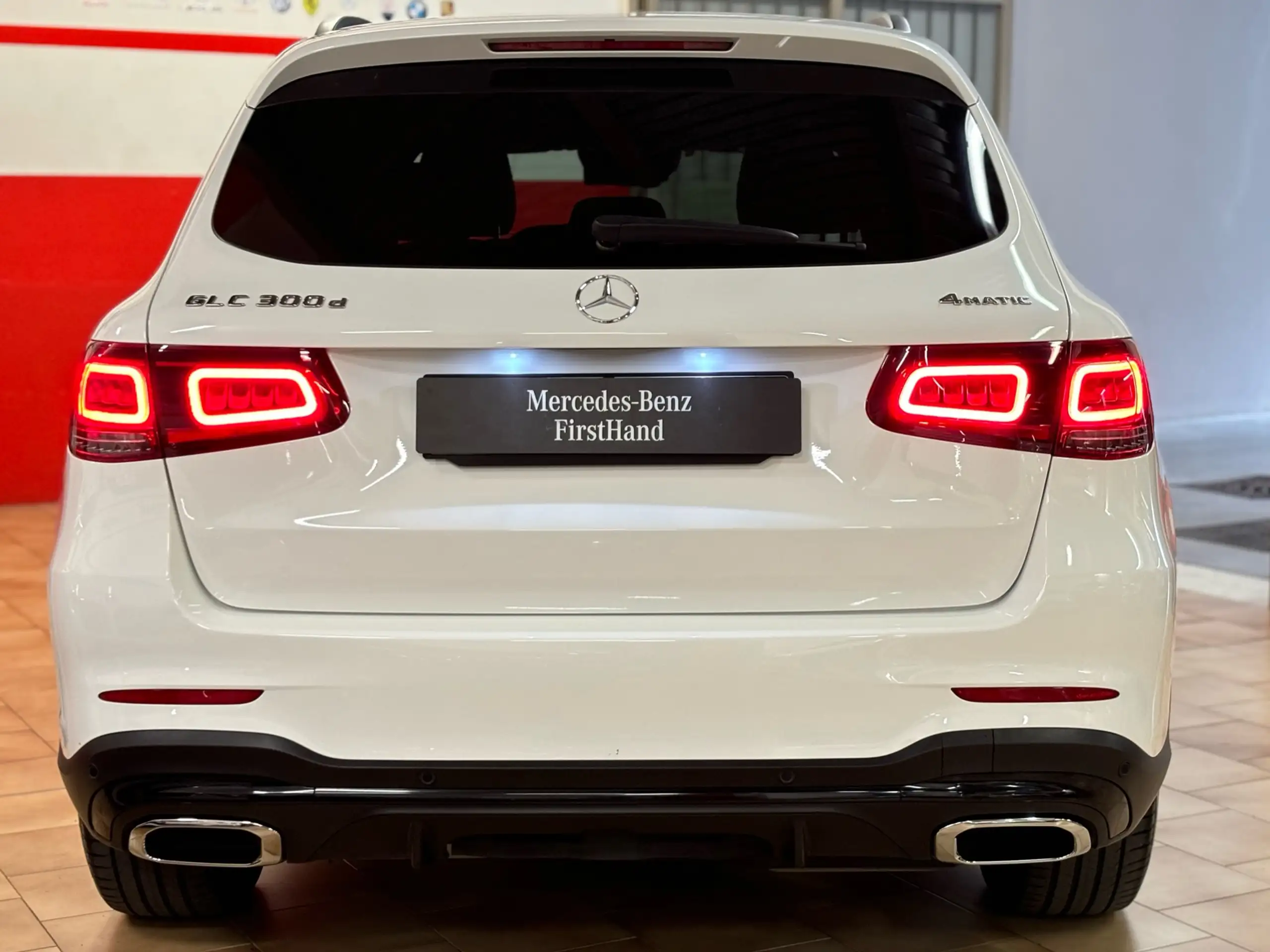 Mercedes-Benz - GLC 300