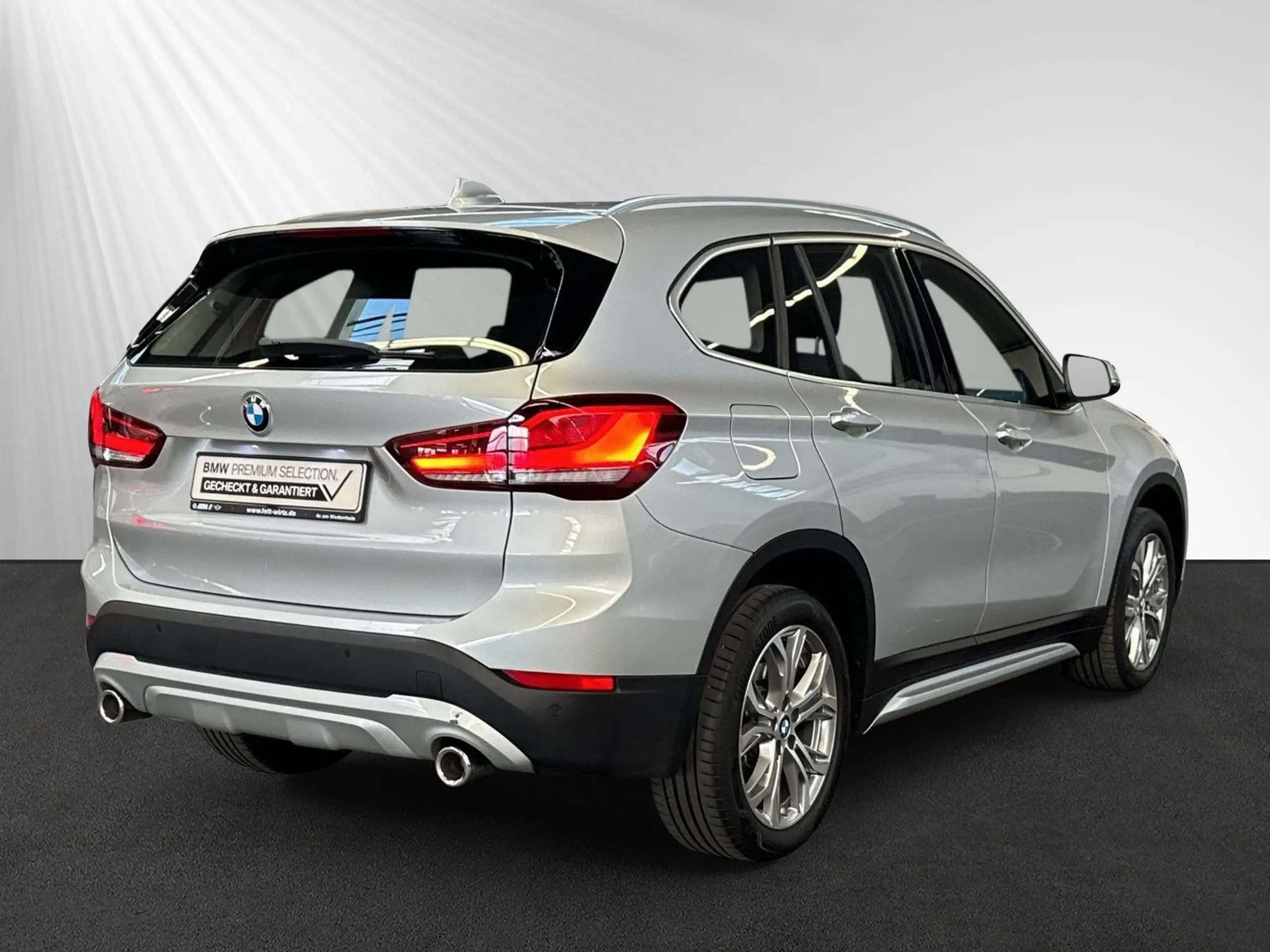 BMW - X1