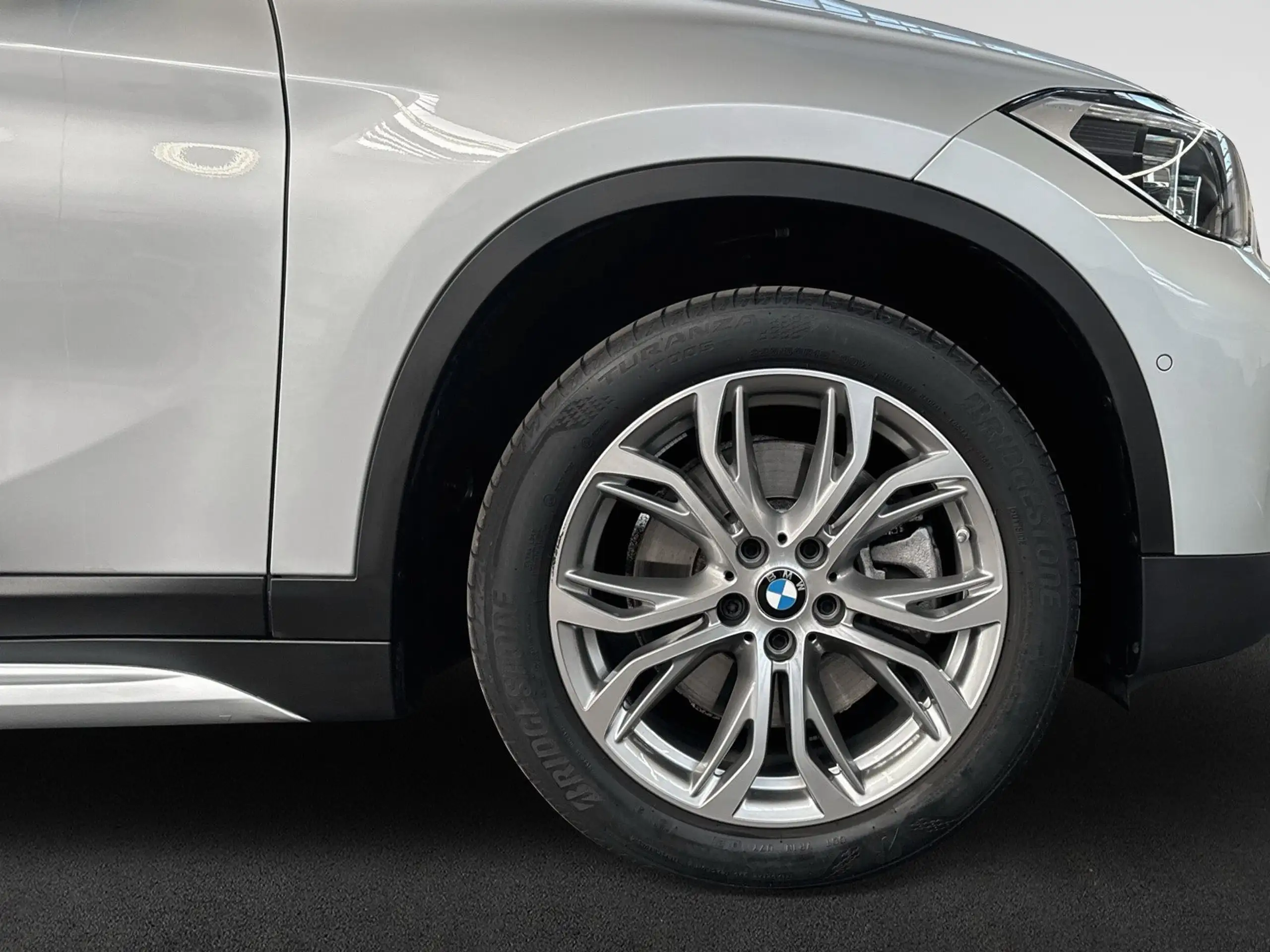 BMW - X1