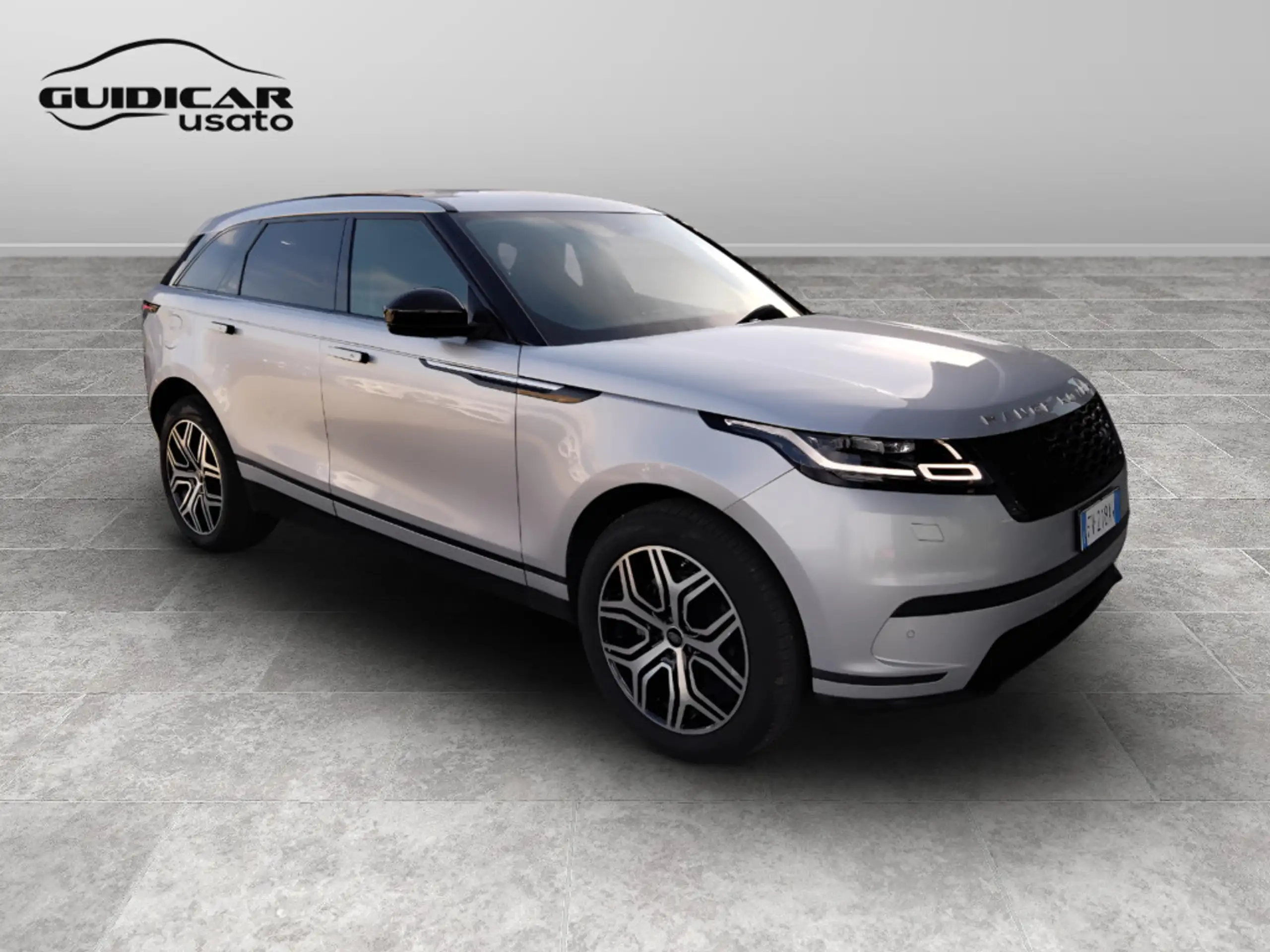 Land Rover - Range Rover Velar