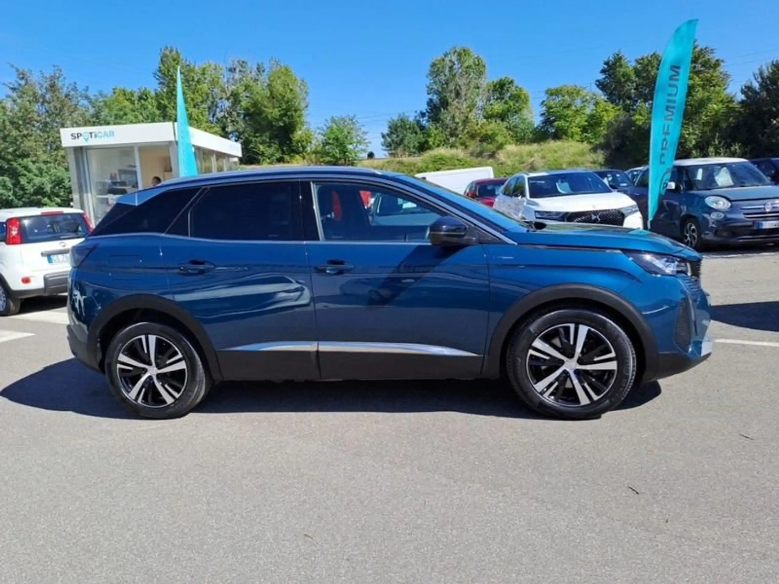 Peugeot - 3008