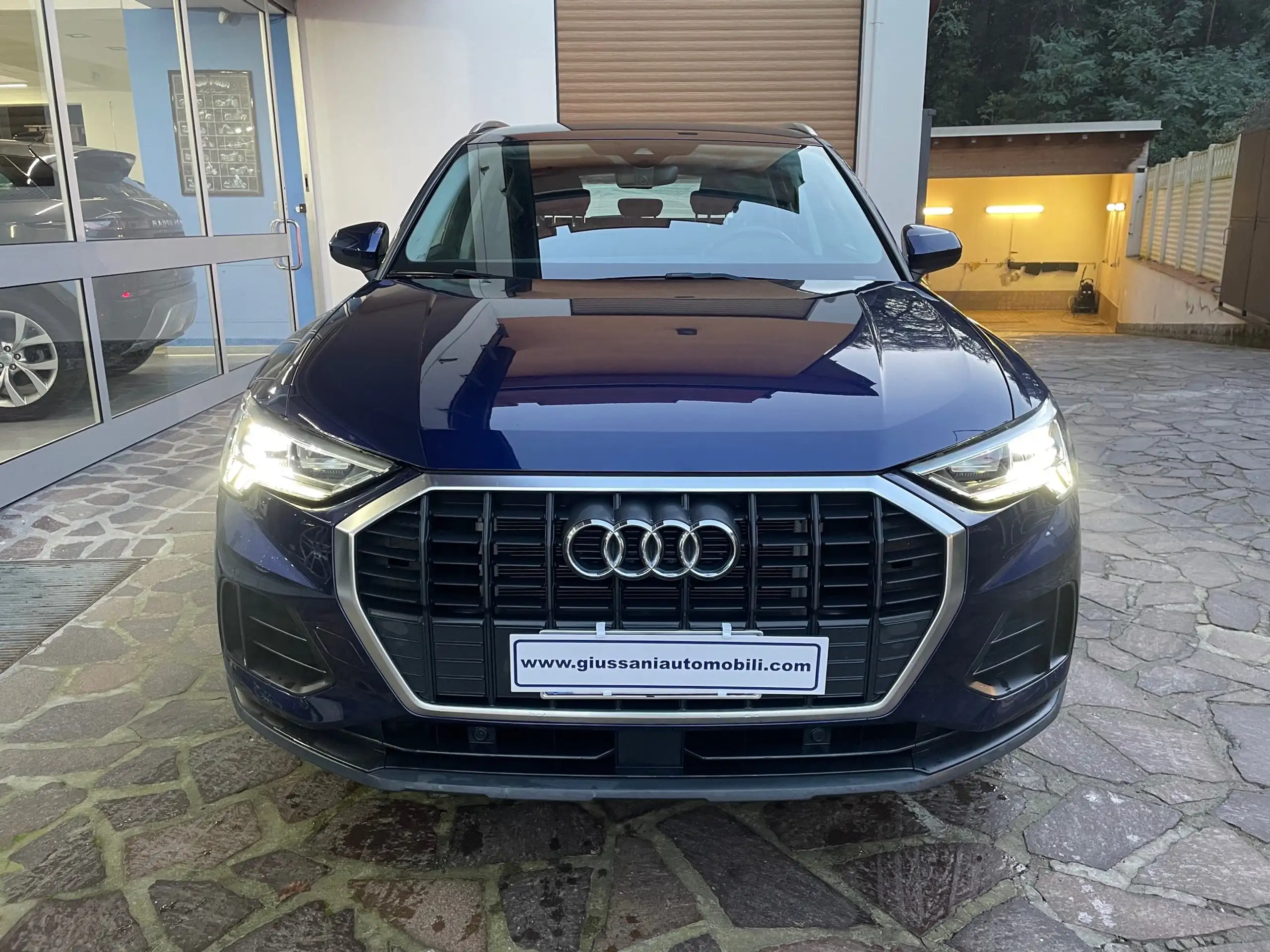 Audi - Q3