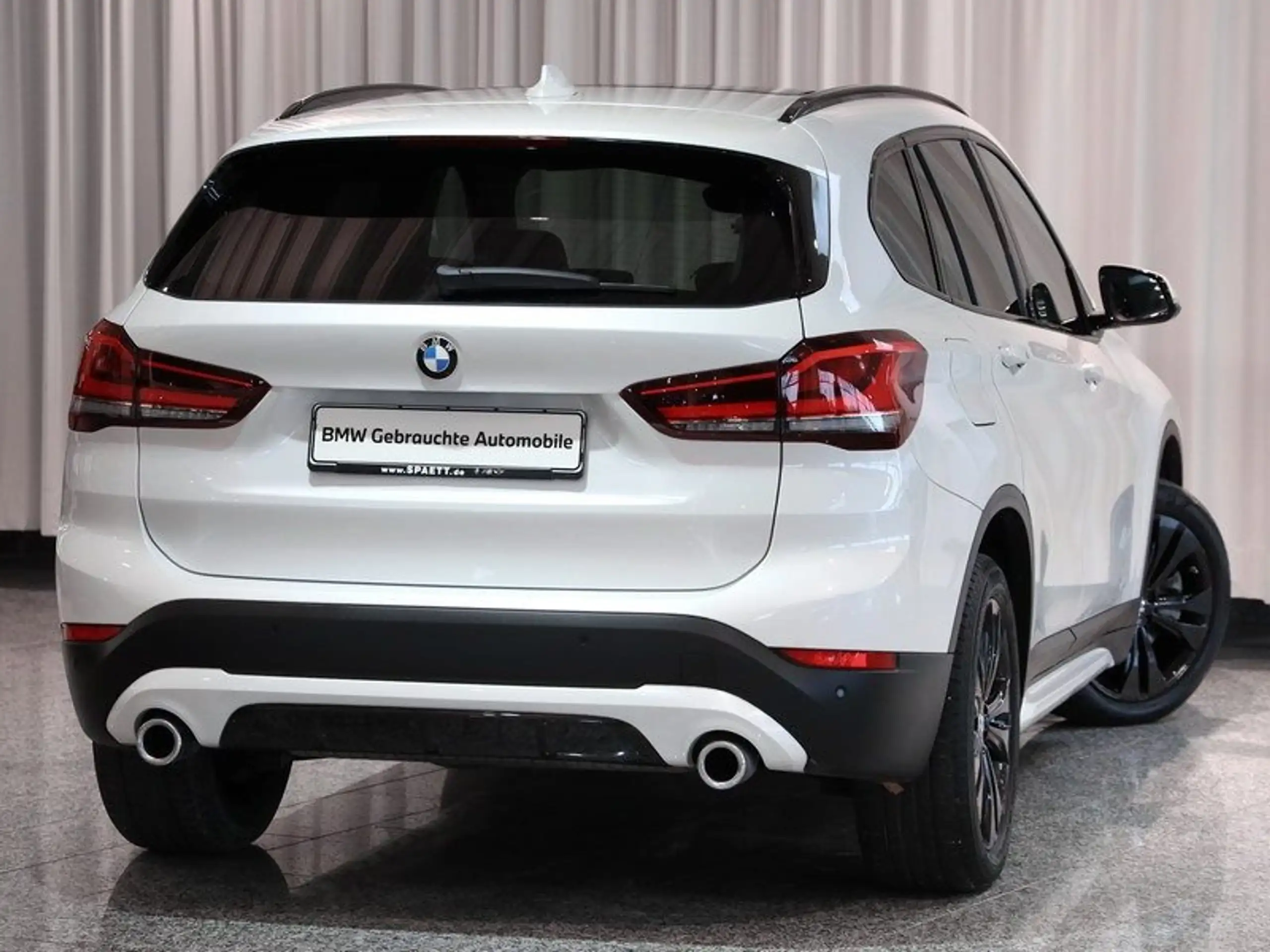 BMW - X1