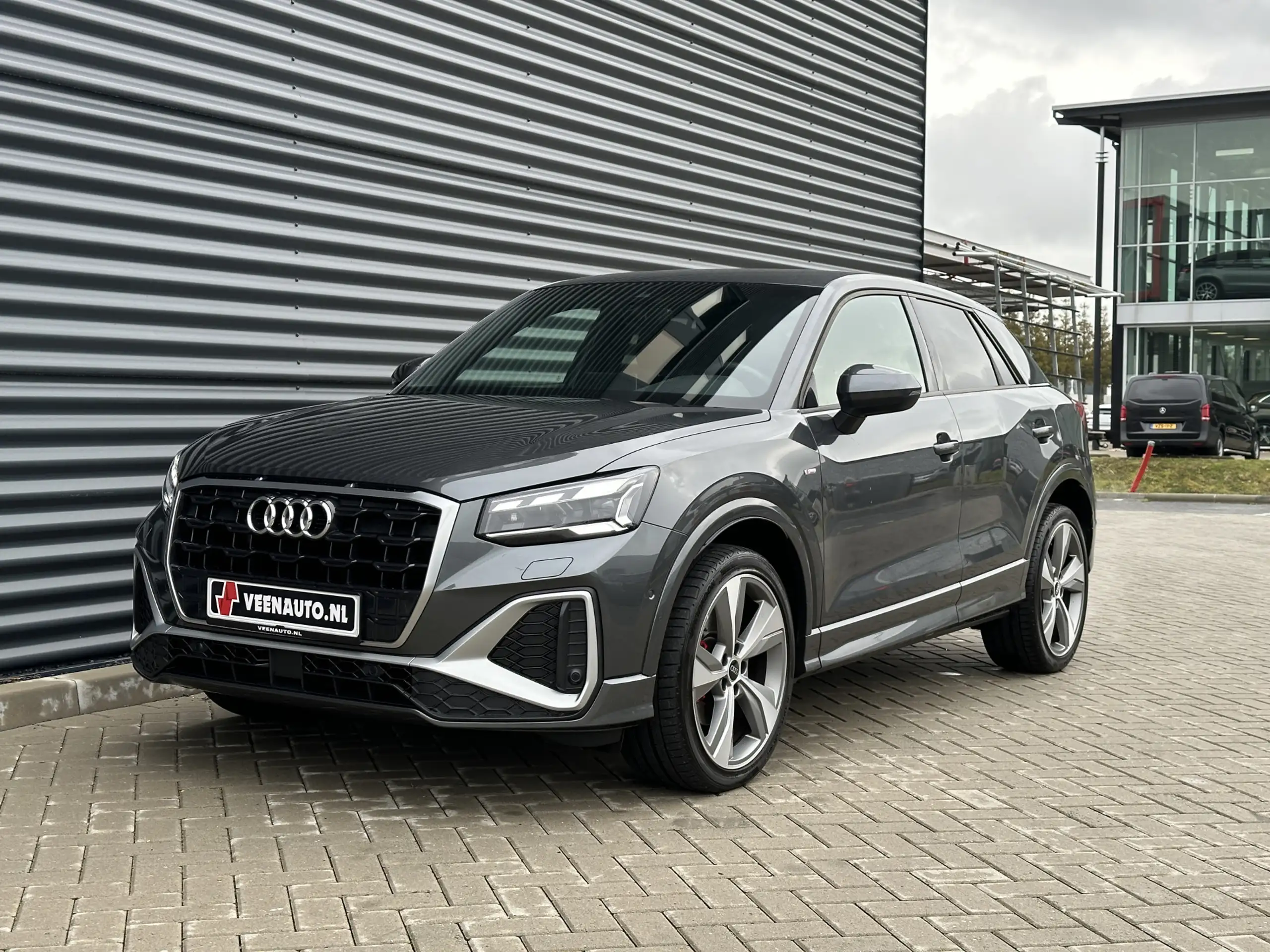 Audi - Q2