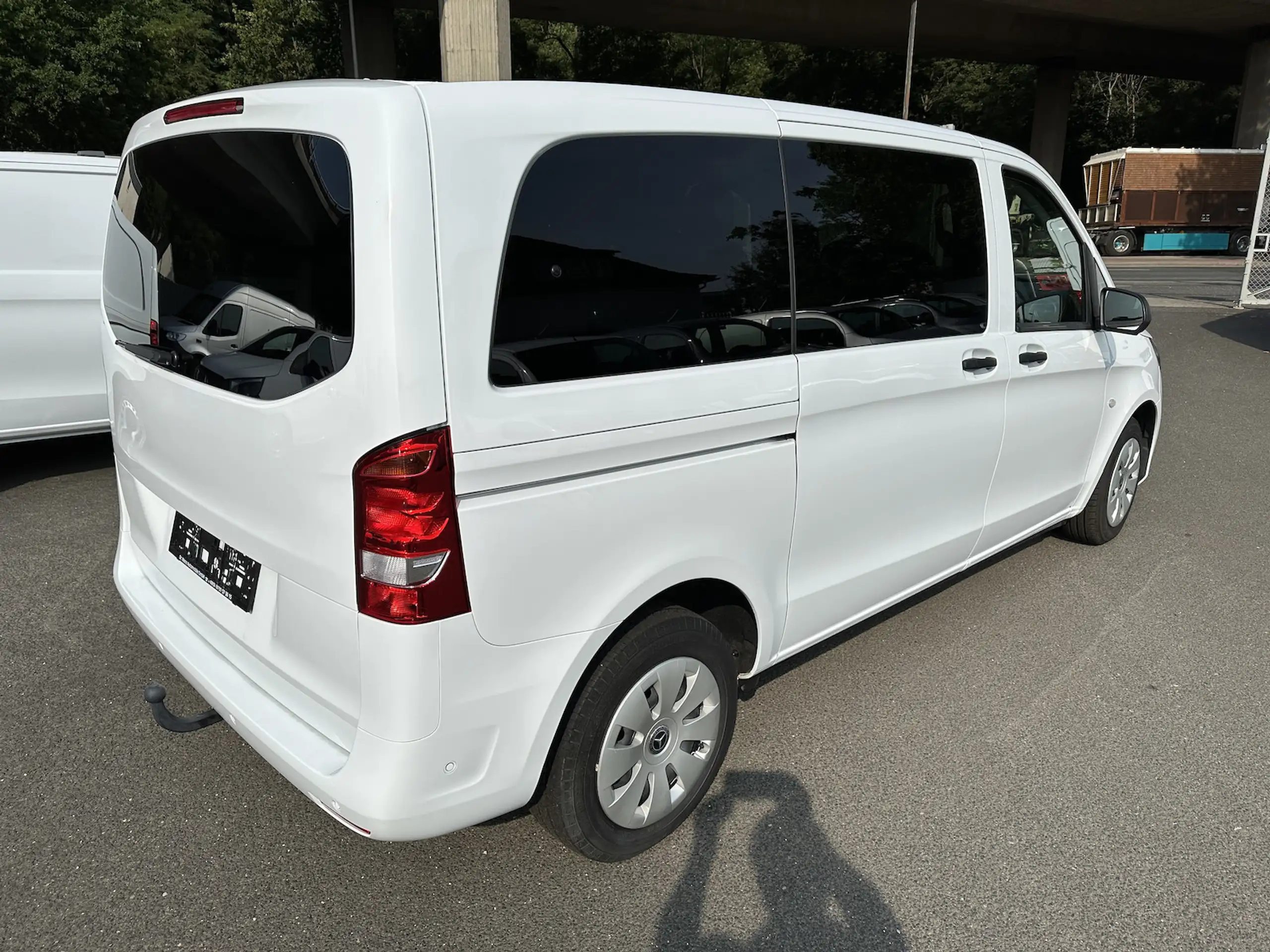 Mercedes-Benz - Vito