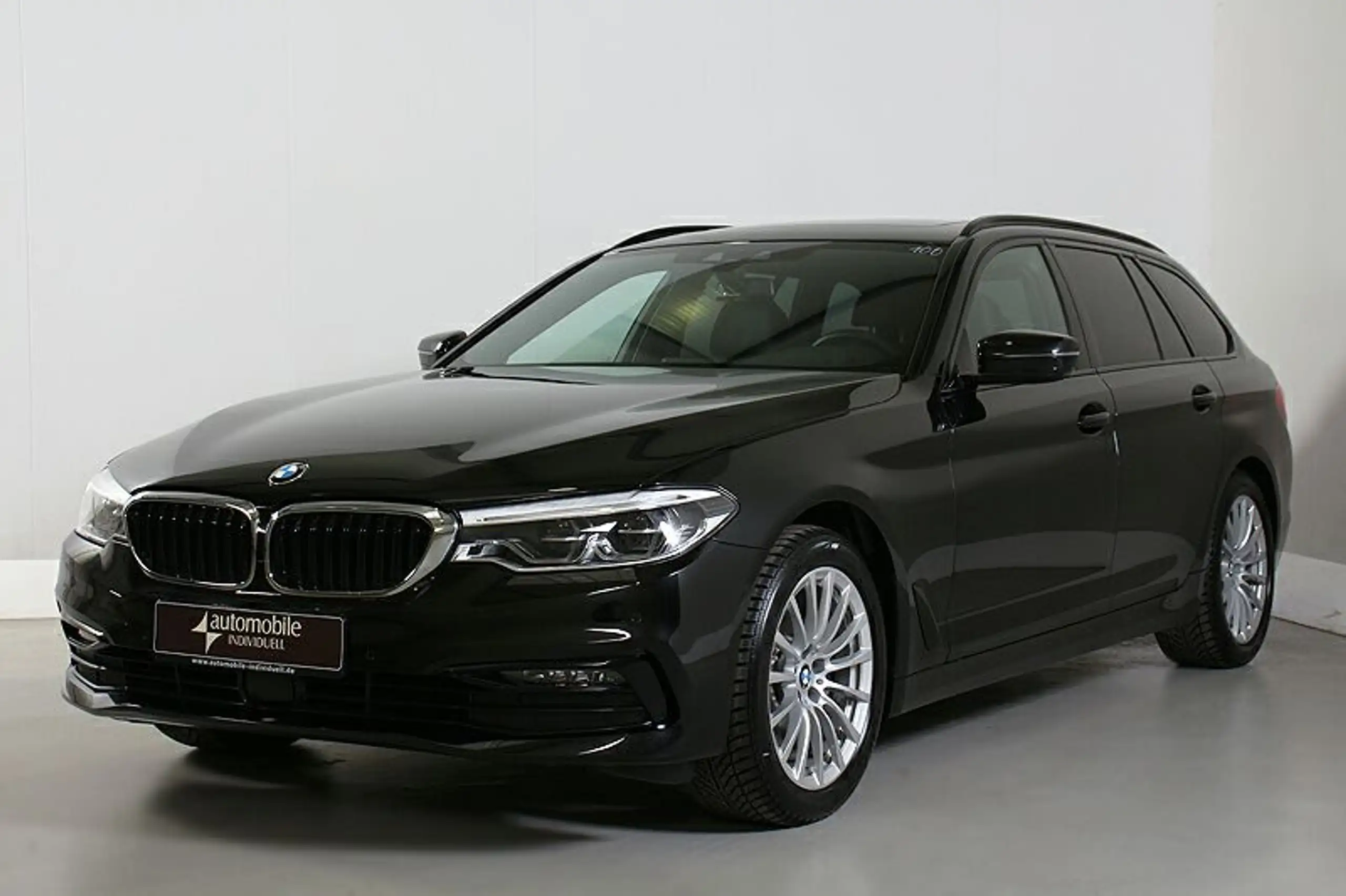 BMW - 520