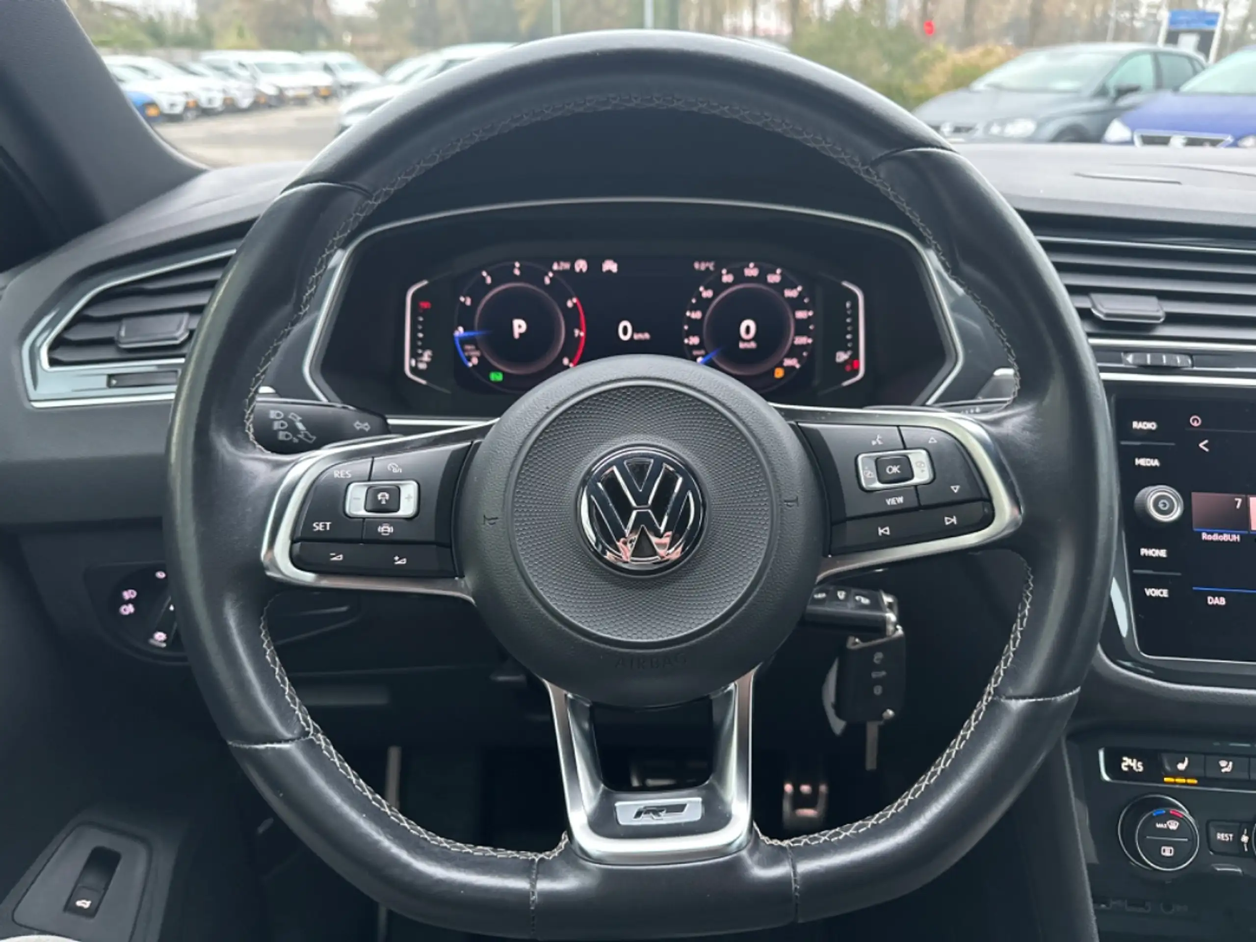 Volkswagen - Tiguan