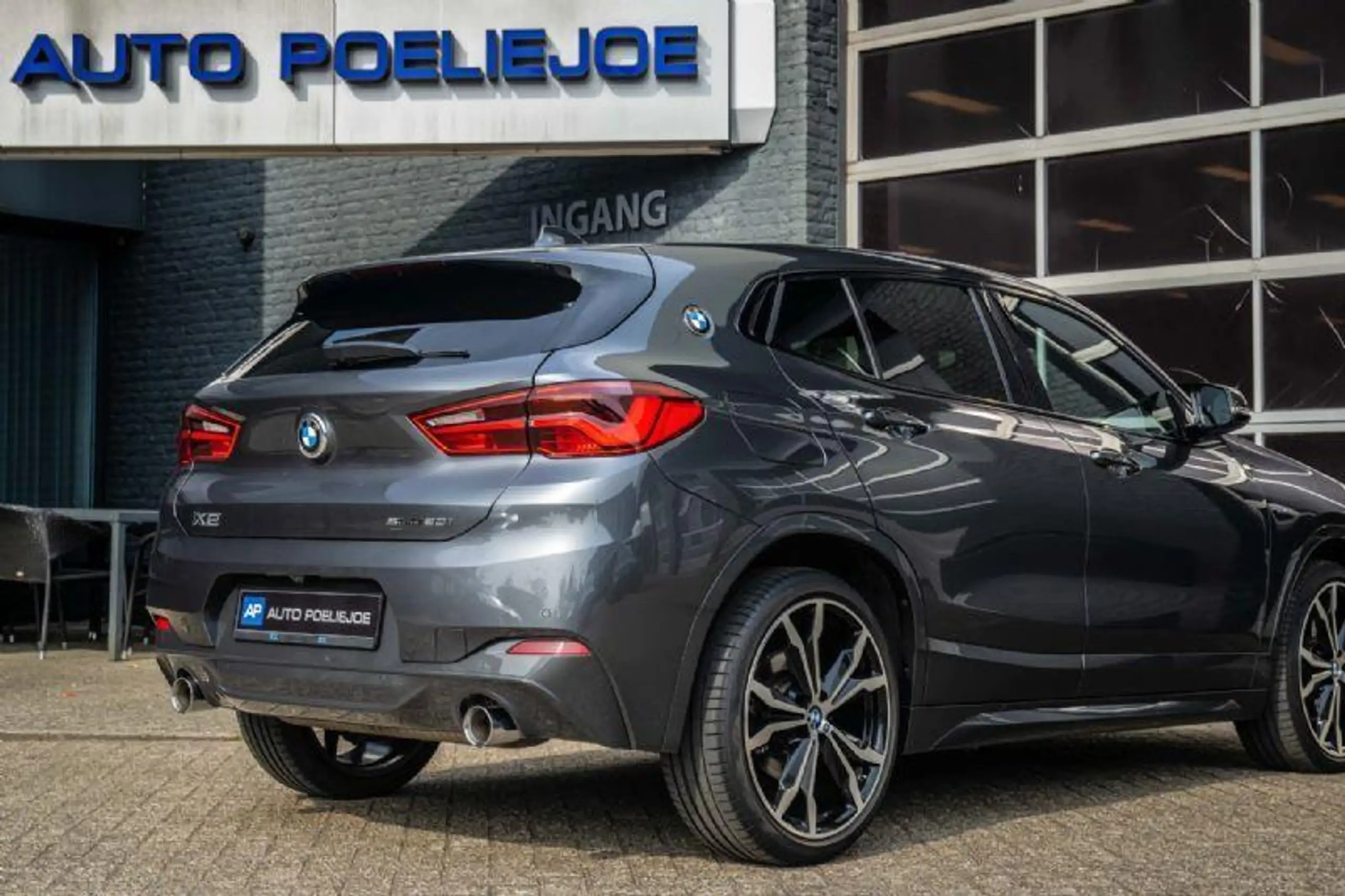 BMW - X2