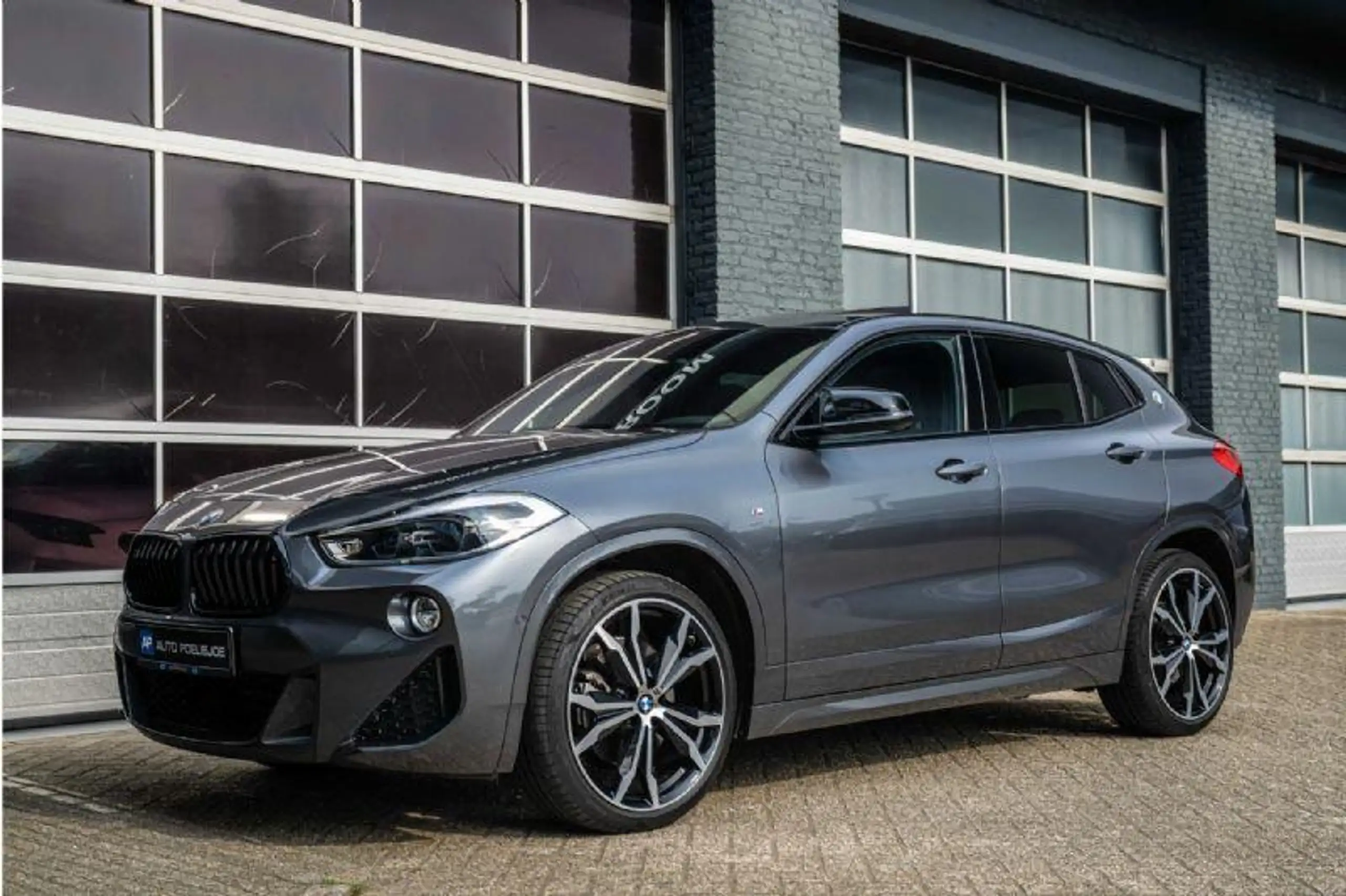 BMW - X2