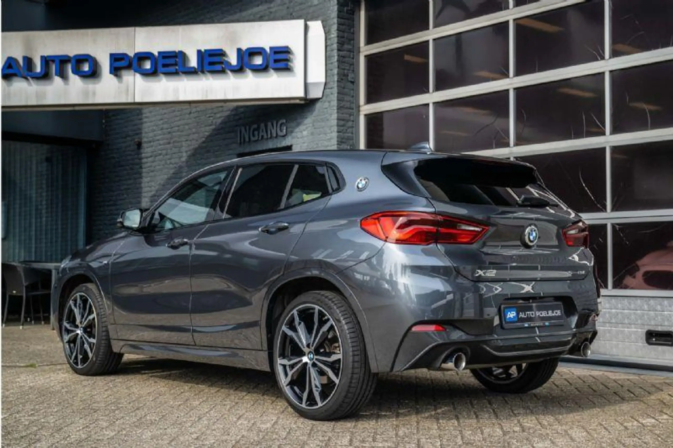 BMW - X2