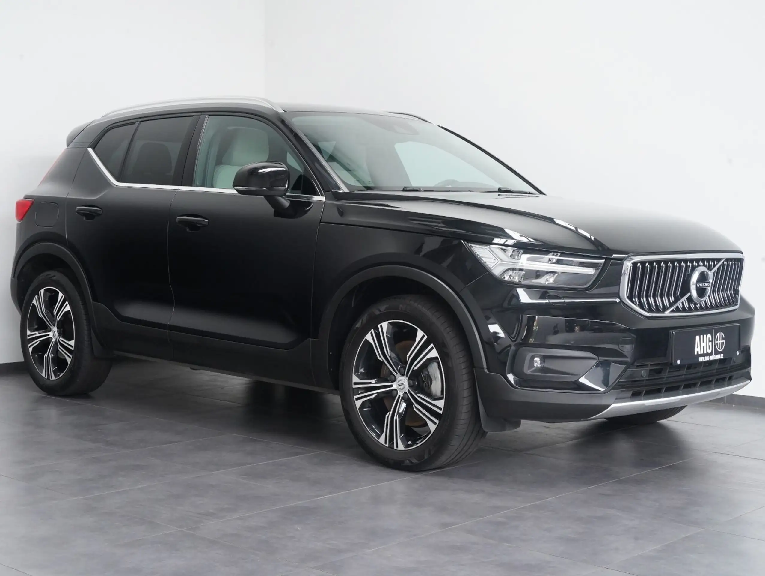 Volvo - XC40