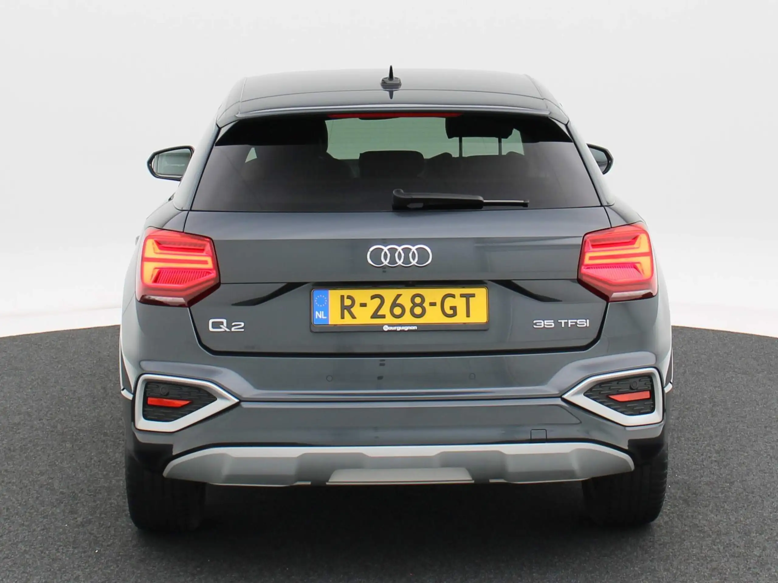 Audi - Q2