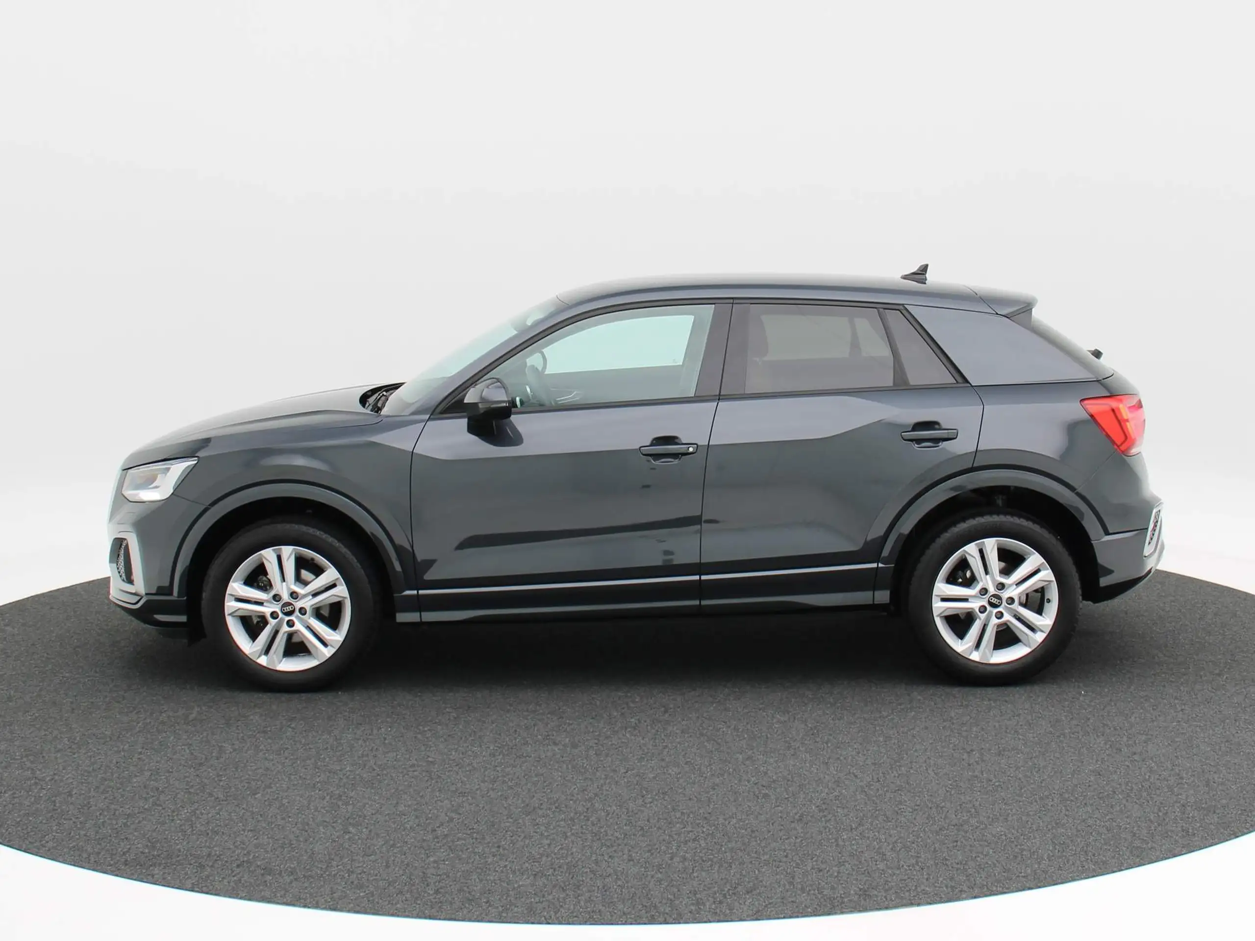 Audi - Q2