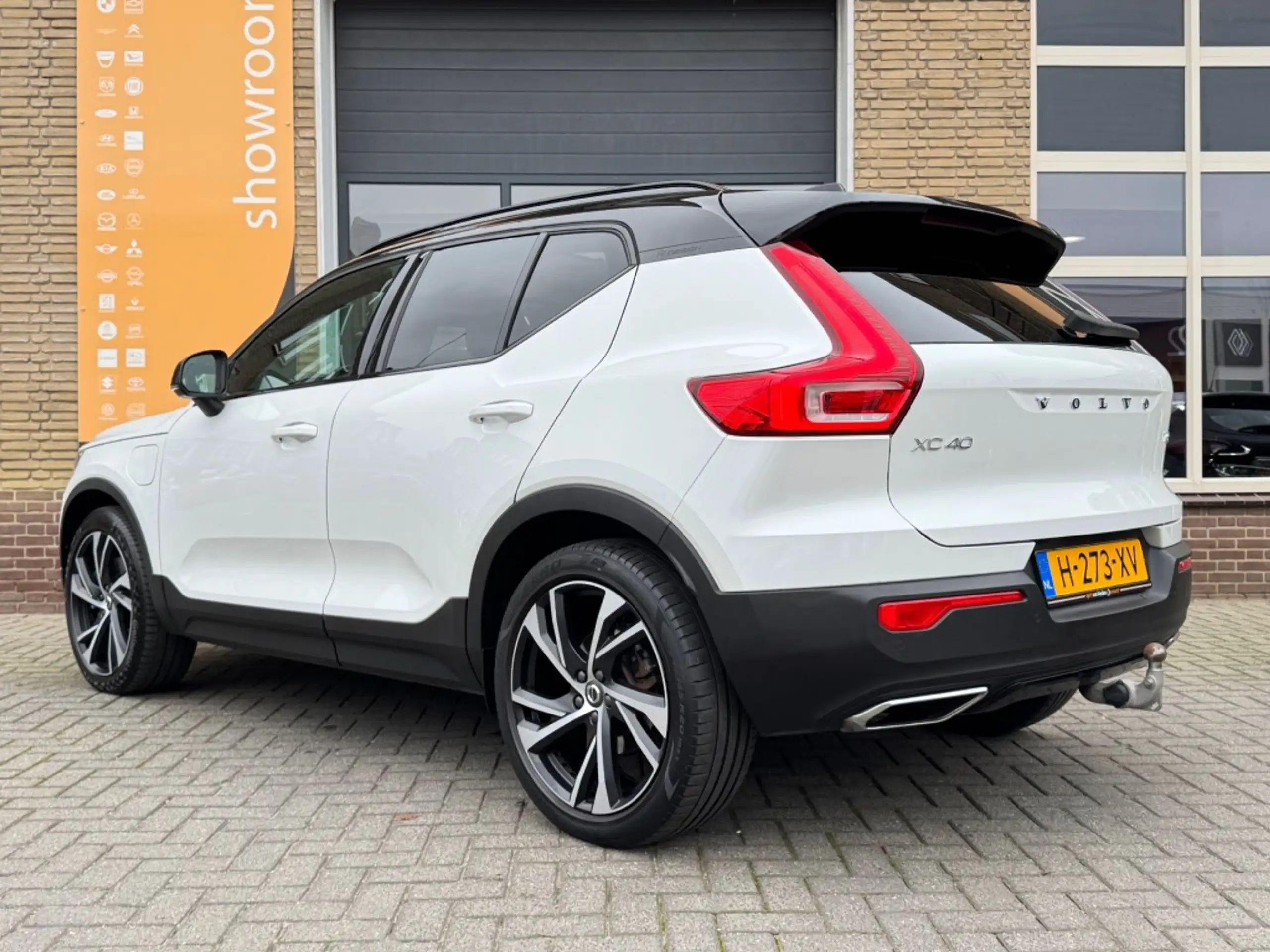 Volvo - XC40