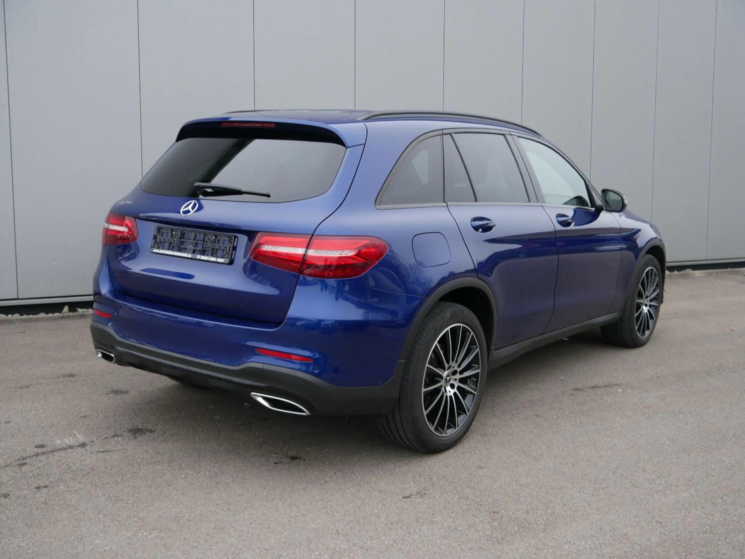 Mercedes-Benz - GLC 250