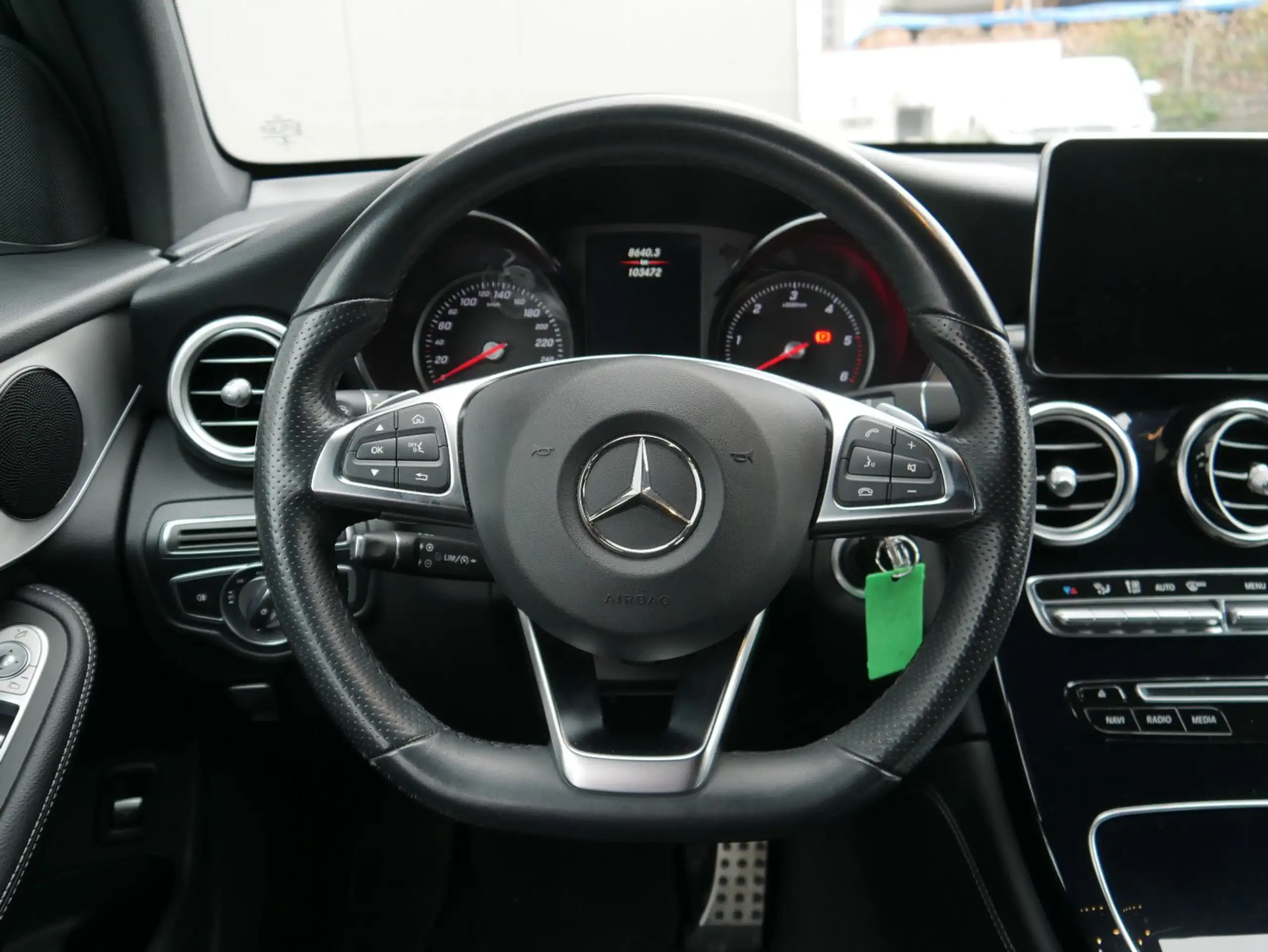 Mercedes-Benz - GLC 250